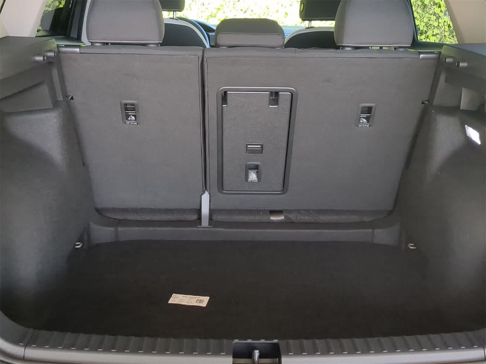 Thumbnail: 2025 Volkswagen Taos - 31