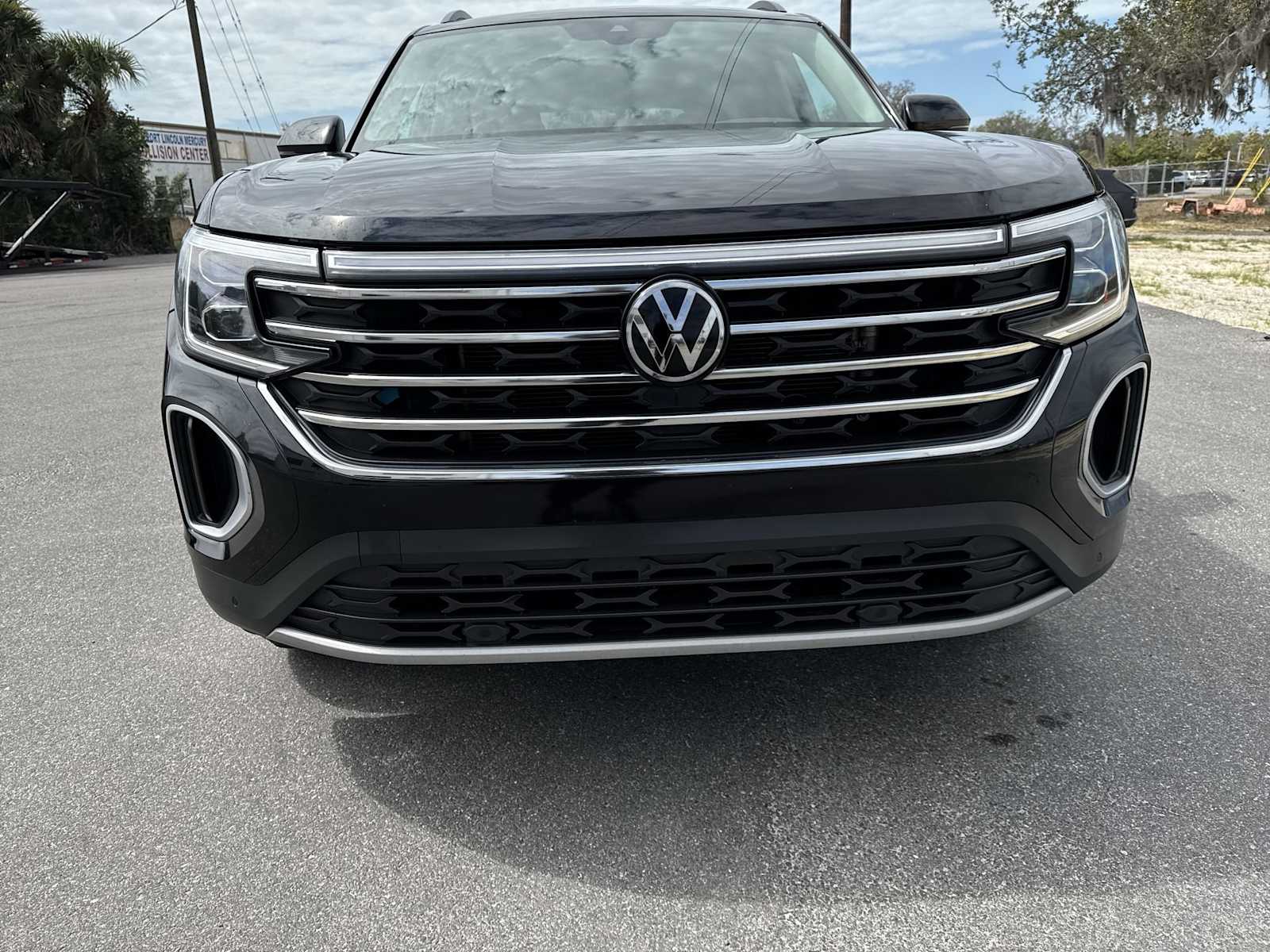 Thumbnail: 2024 Volkswagen Atlas - 9