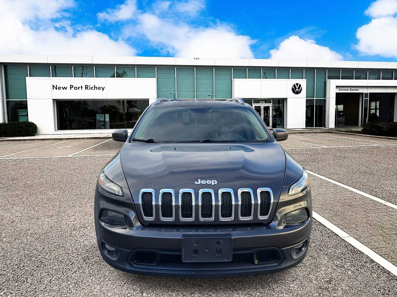 Thumbnail: 2017 Jeep Cherokee - 3