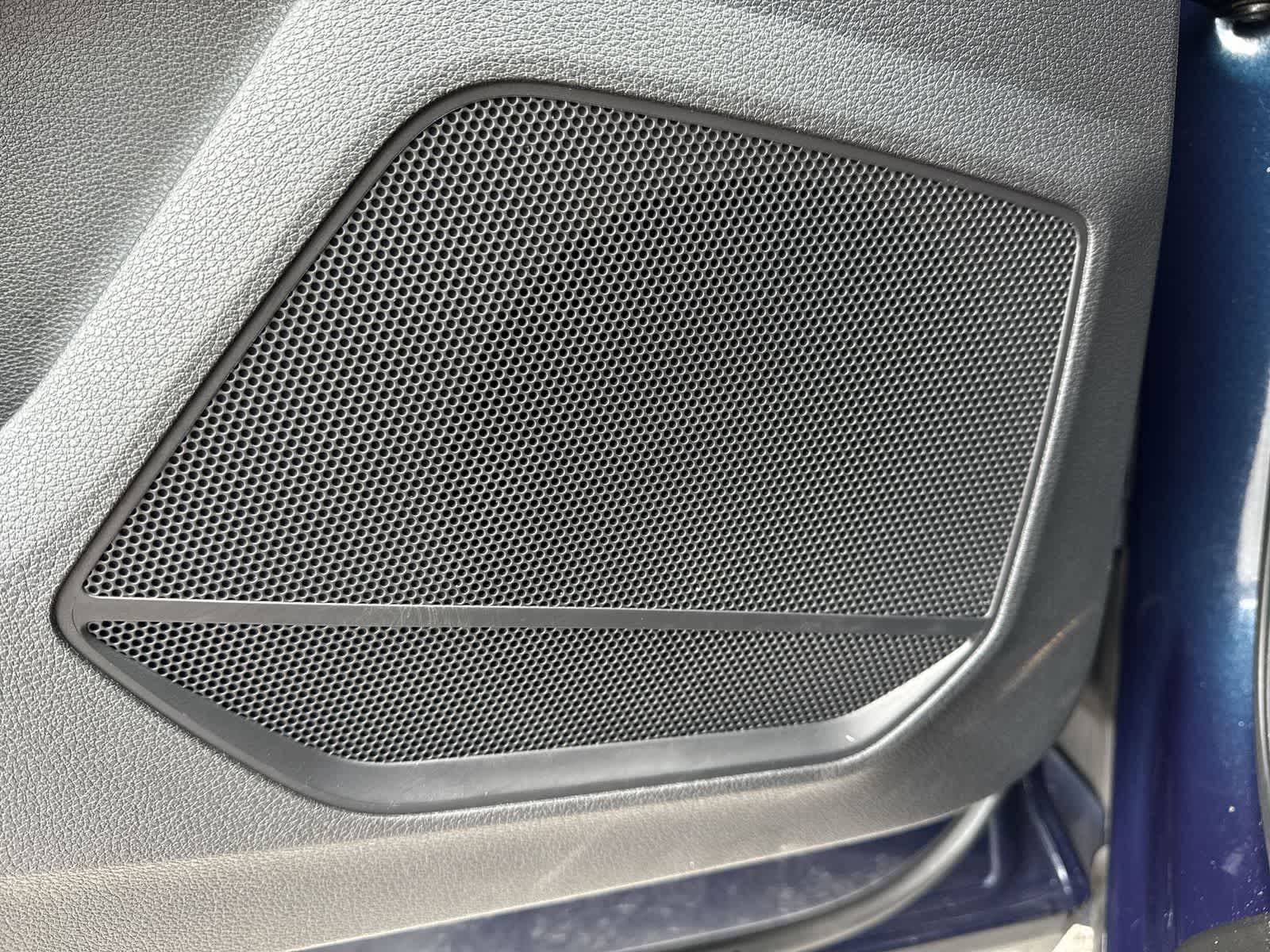 Thumbnail: 2020 Audi Q3 - 28