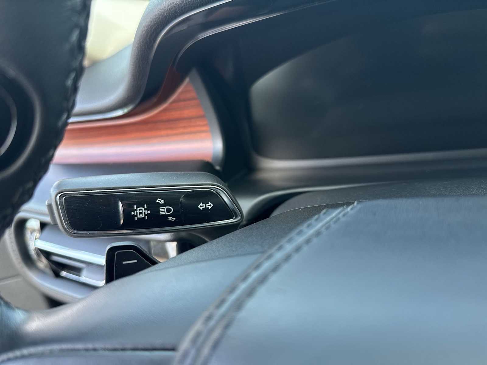 Thumbnail: 2023 Lincoln Aviator - 25
