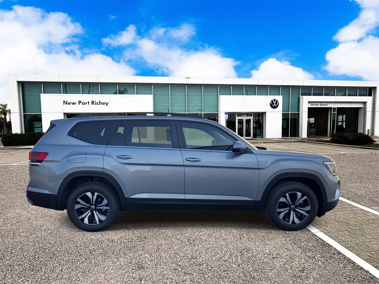 Thumbnail: 2026 Volkswagen Atlas - 9