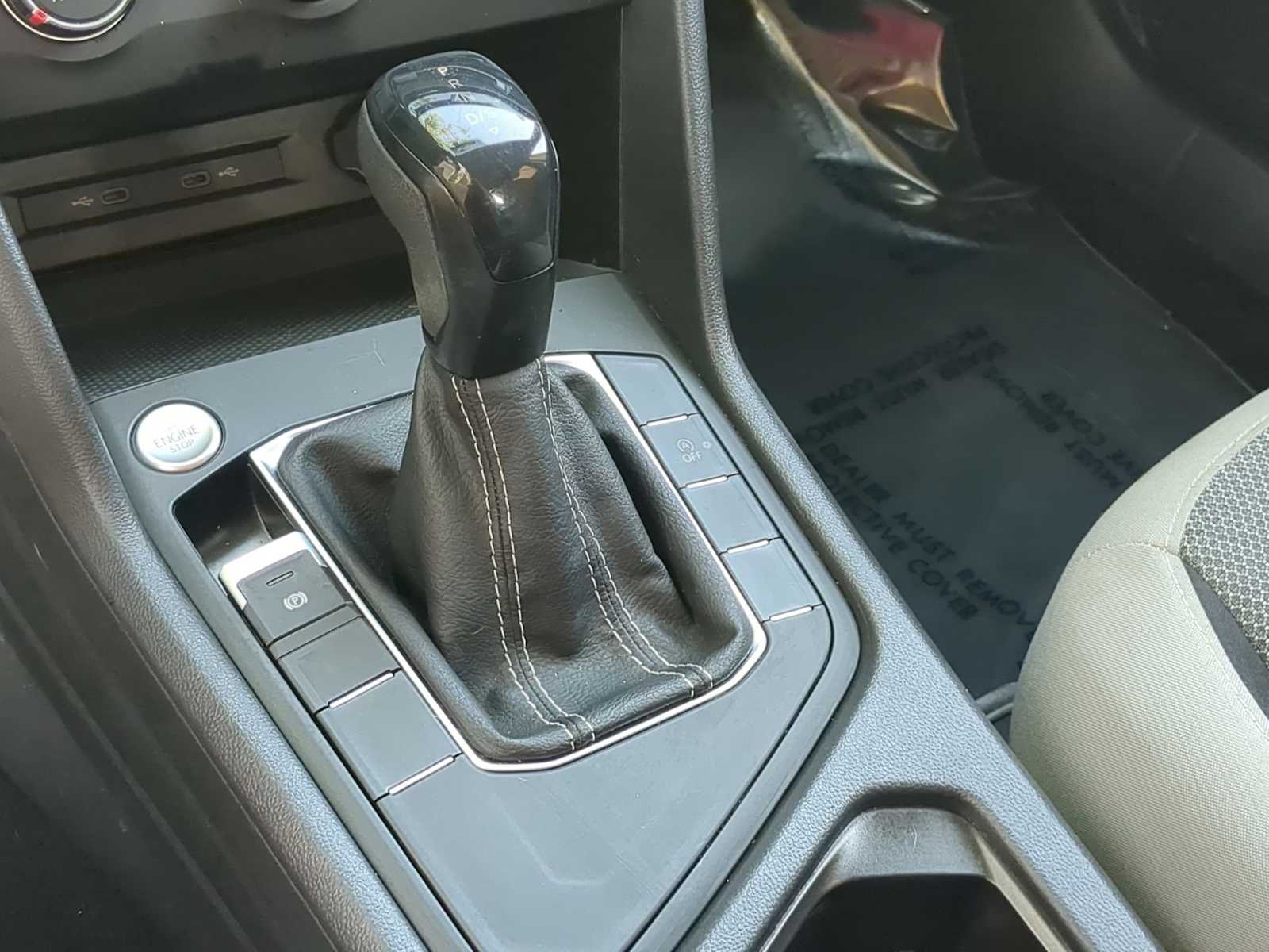 2022 Volkswagen Taos S 28