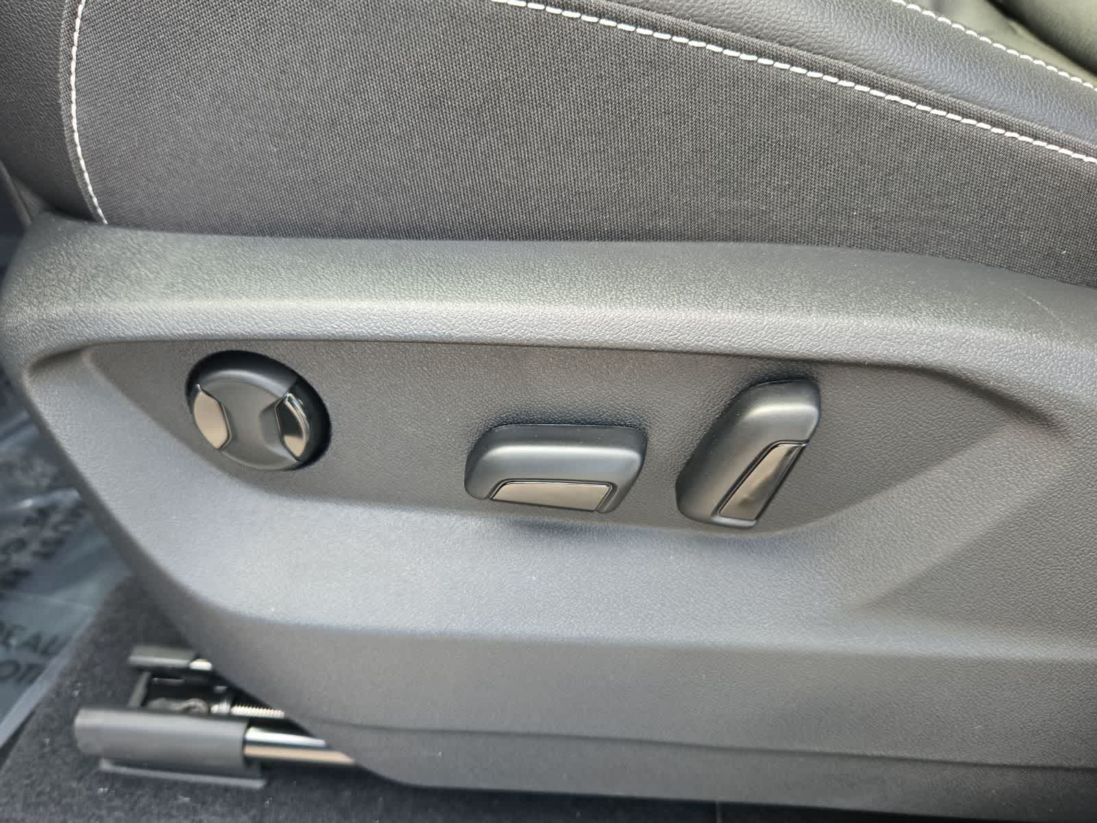 Thumbnail: 2026 Volkswagen Atlas - 25