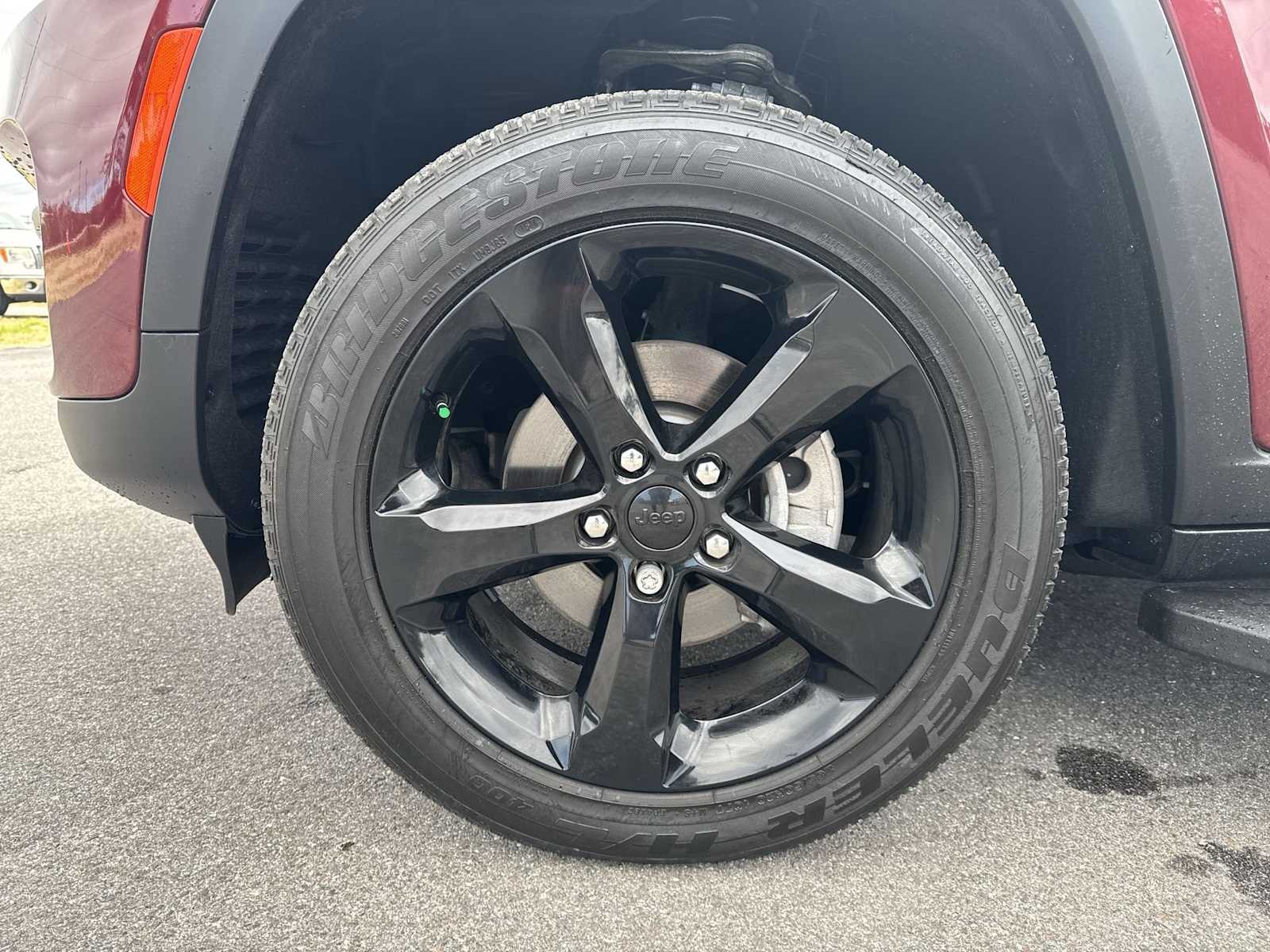 Thumbnail: 2024 Jeep Grand Cherokee - 12