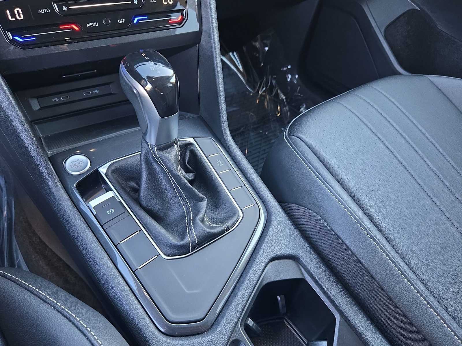 Thumbnail: 2024 Volkswagen Tiguan - 29