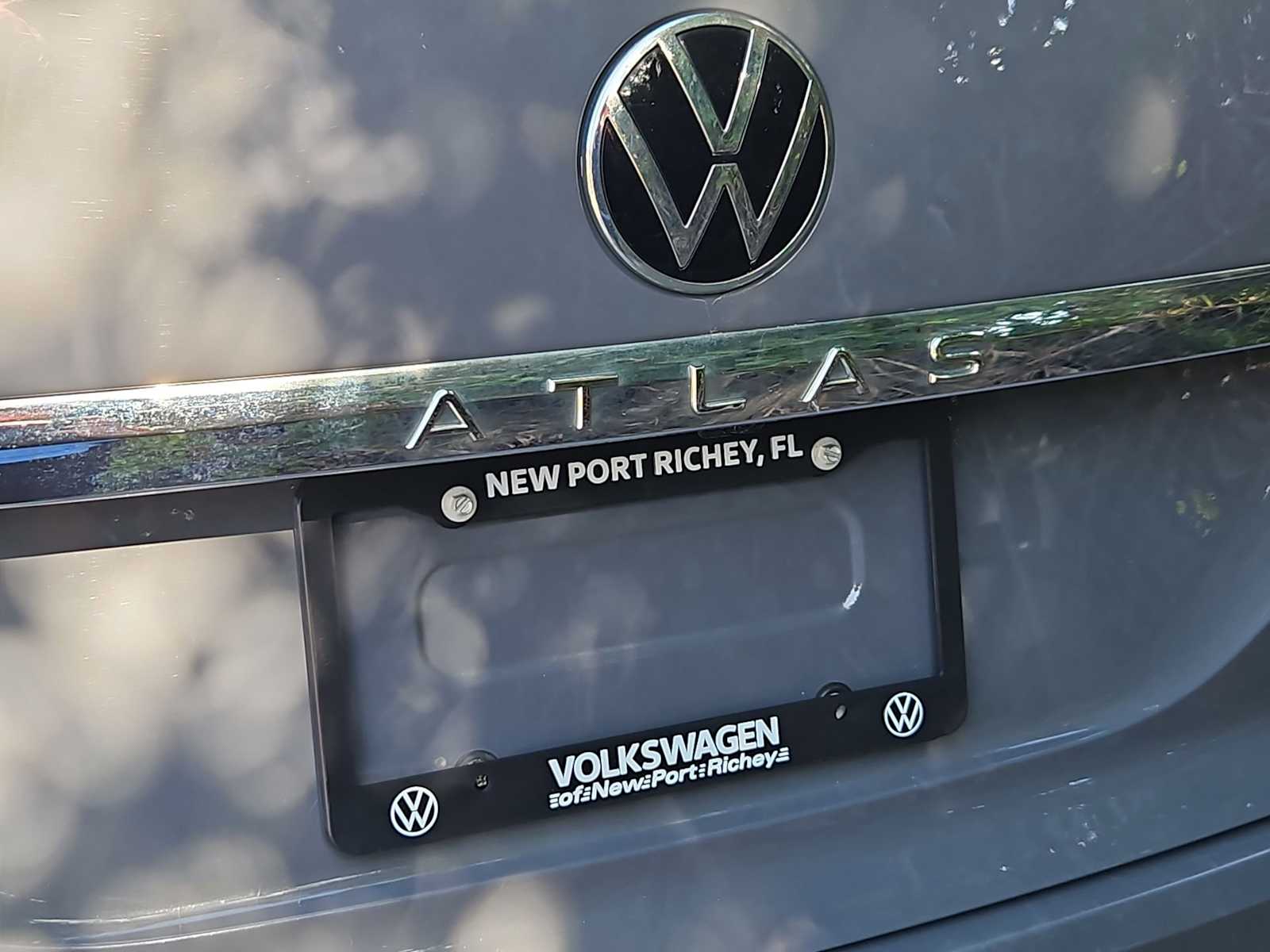 Thumbnail: 2021 Volkswagen Atlas - 13