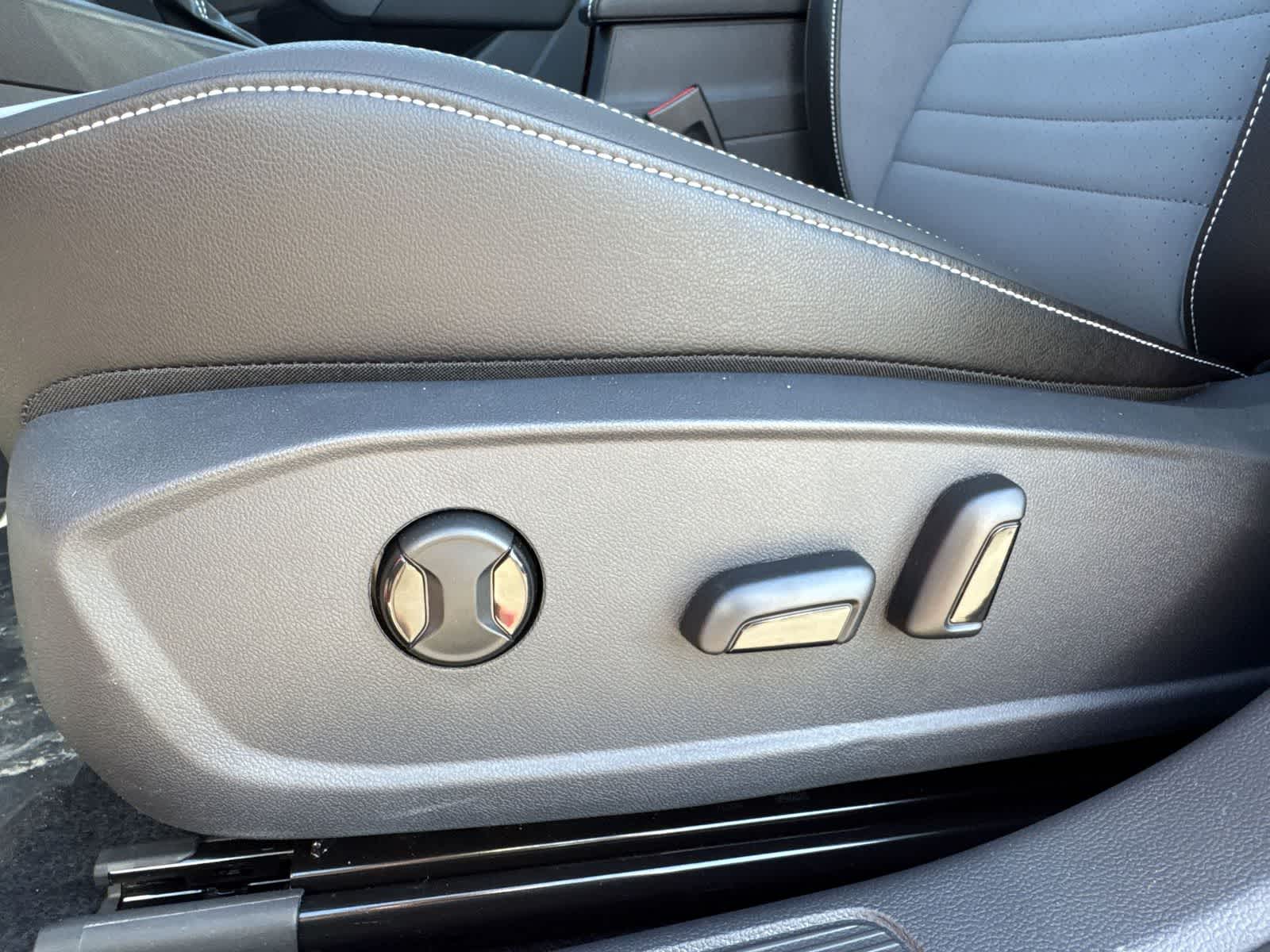 Thumbnail: 2026 Volkswagen Jetta - 16