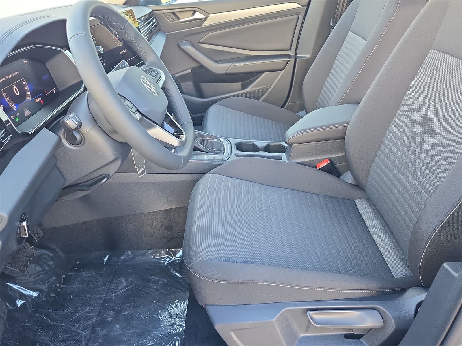 Thumbnail: 2026 Volkswagen Jetta - 17