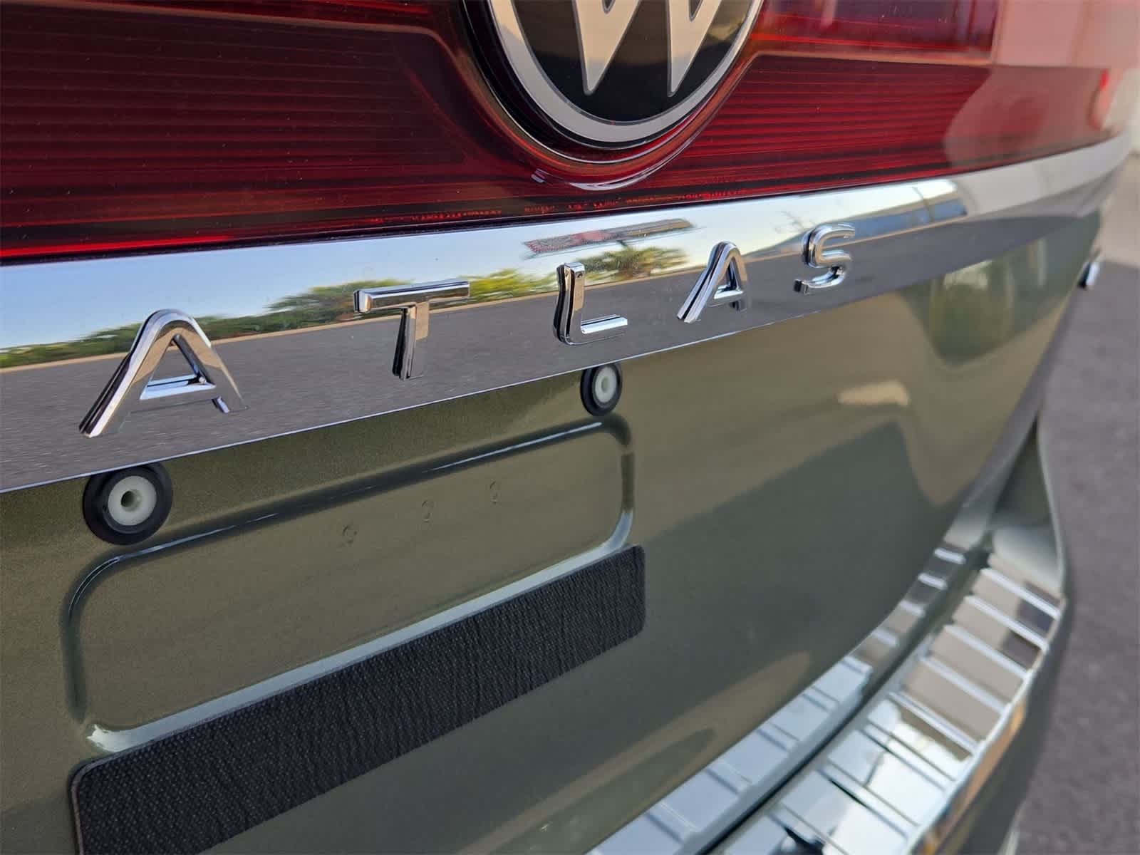 Thumbnail: 2026 Volkswagen Atlas - 13