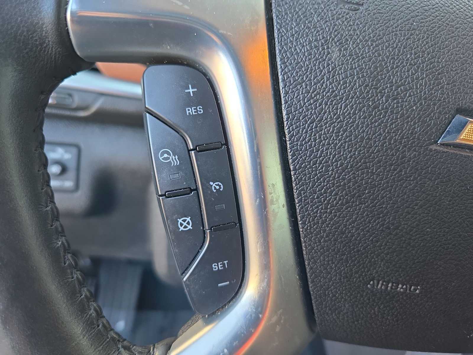 Thumbnail: 2015 Chevrolet Traverse - 25
