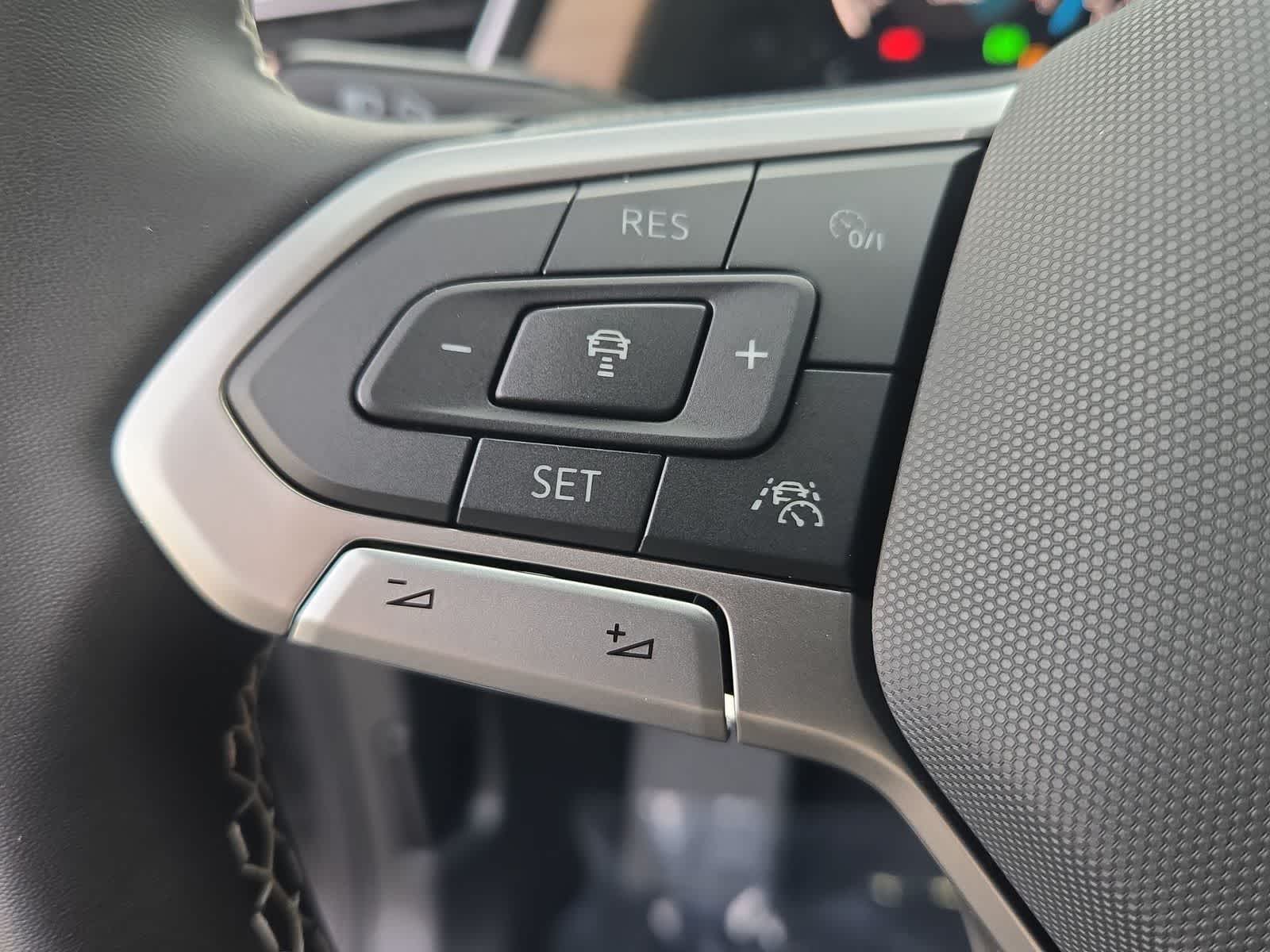 Thumbnail: 2026 Volkswagen Atlas - 23