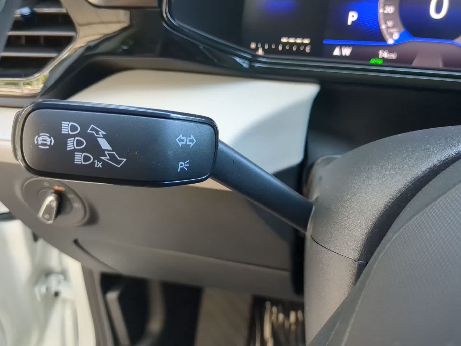 Thumbnail: 2025 Volkswagen Taos - 25