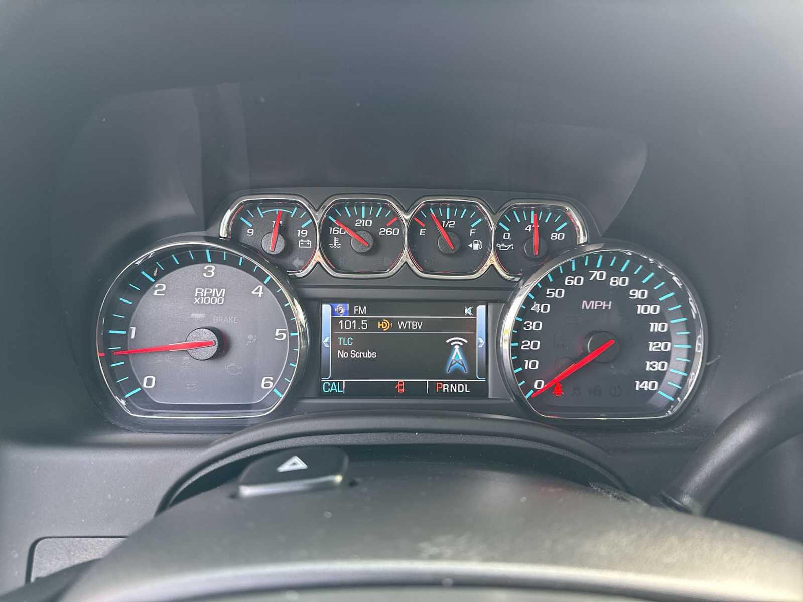 Thumbnail: 2018 Chevrolet Tahoe - 25