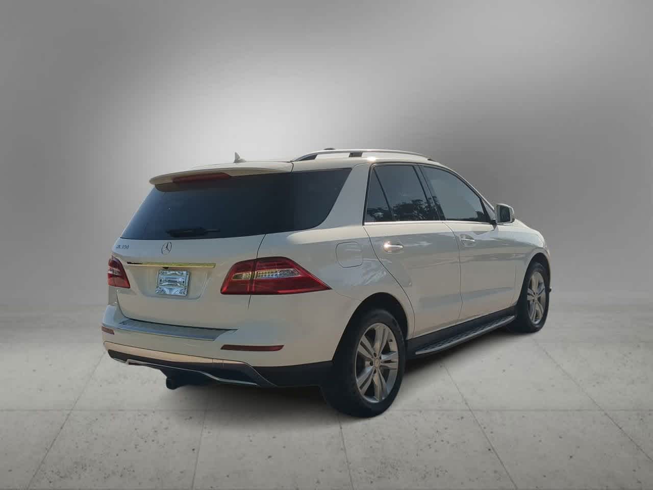 Thumbnail: 2015 Mercedes-Benz M-Class - 8
