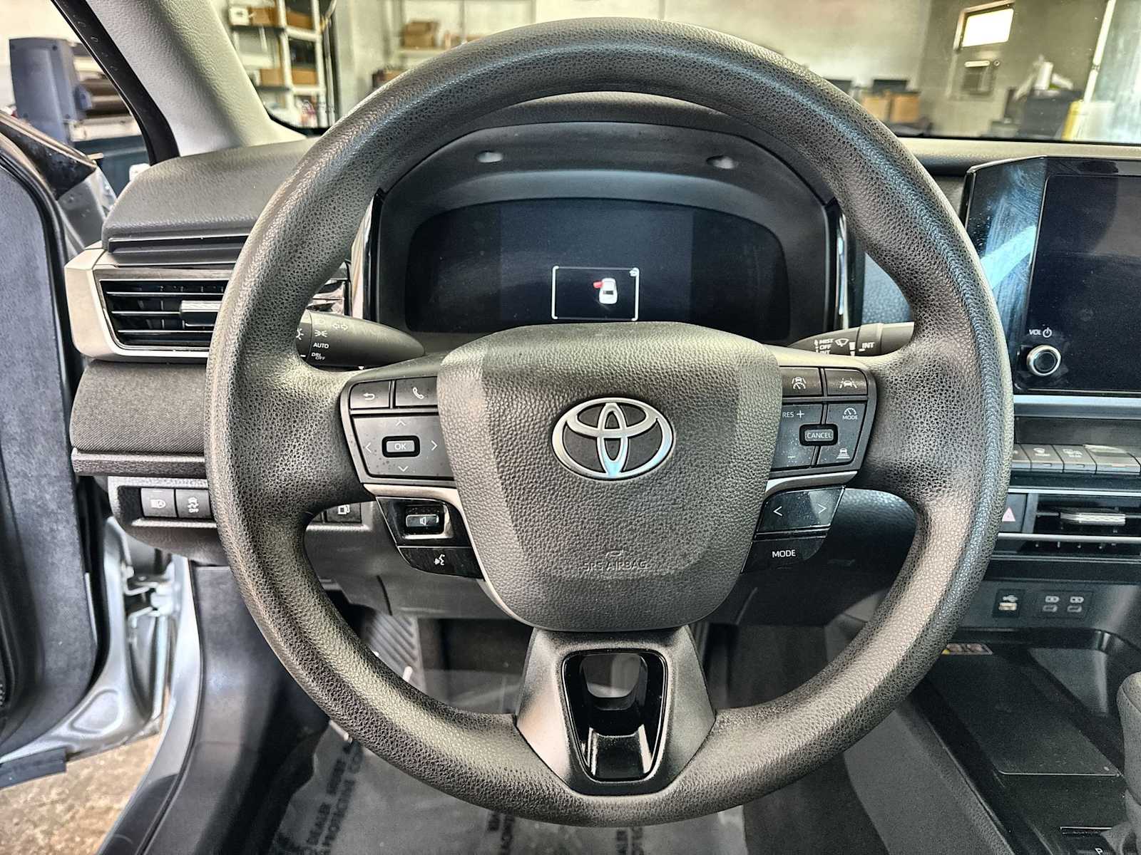 Thumbnail: 2025 Toyota Camry - 20