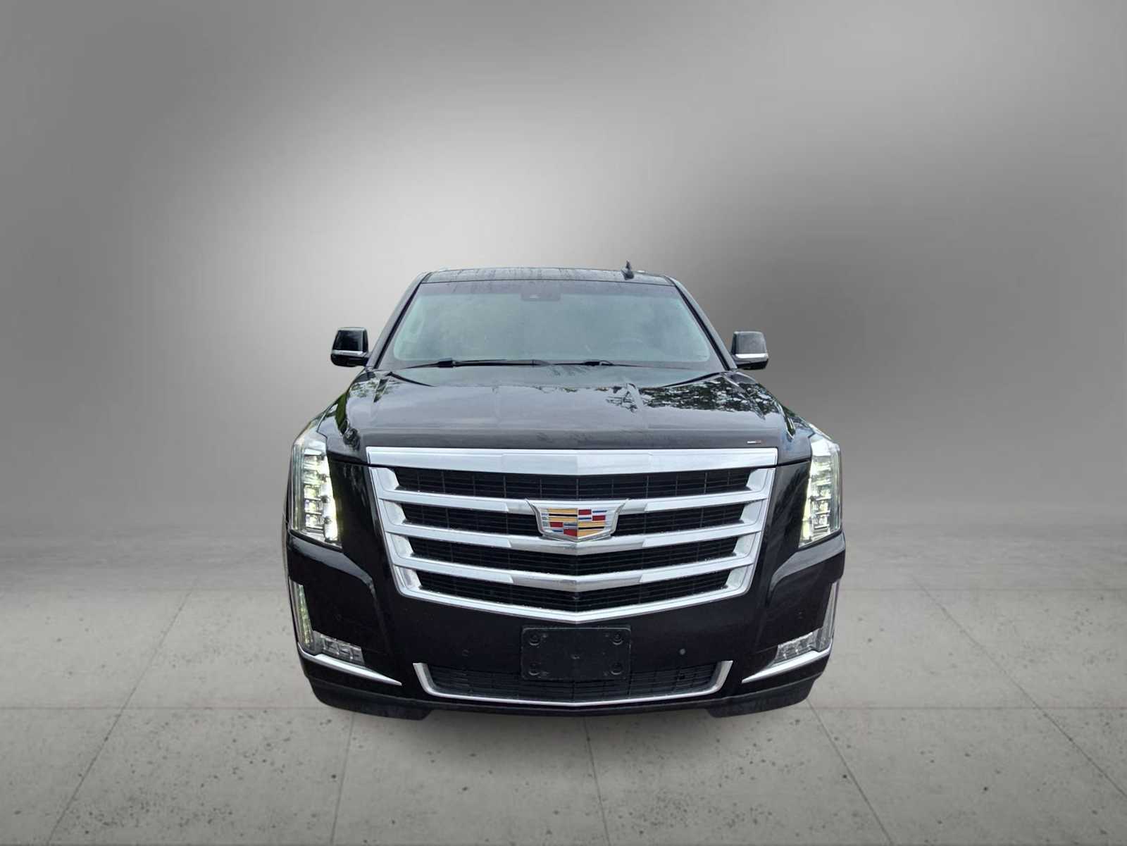 Thumbnail: 2020 Cadillac Escalade - 3