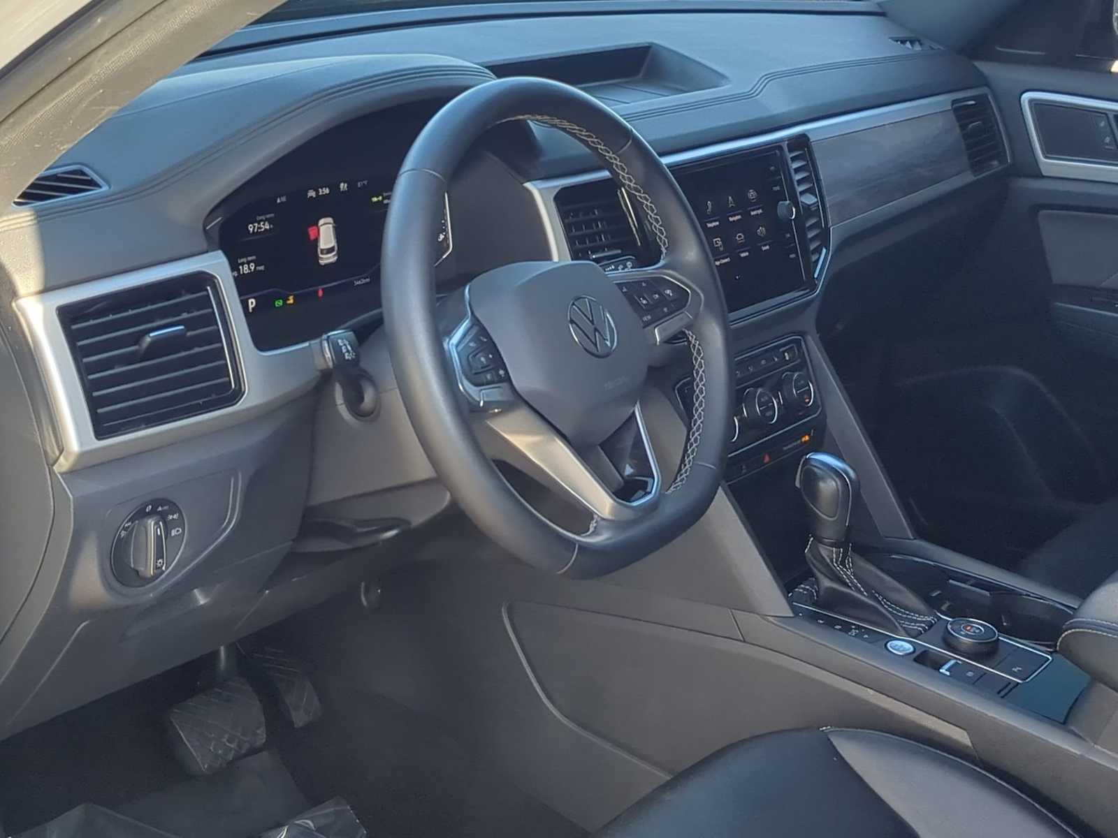 Thumbnail: 2022 Volkswagen Atlas - 10