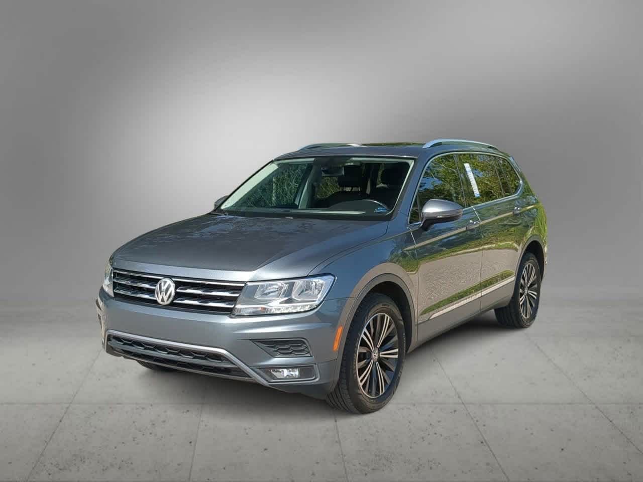 Thumbnail: 2018 Volkswagen Tiguan - 4
