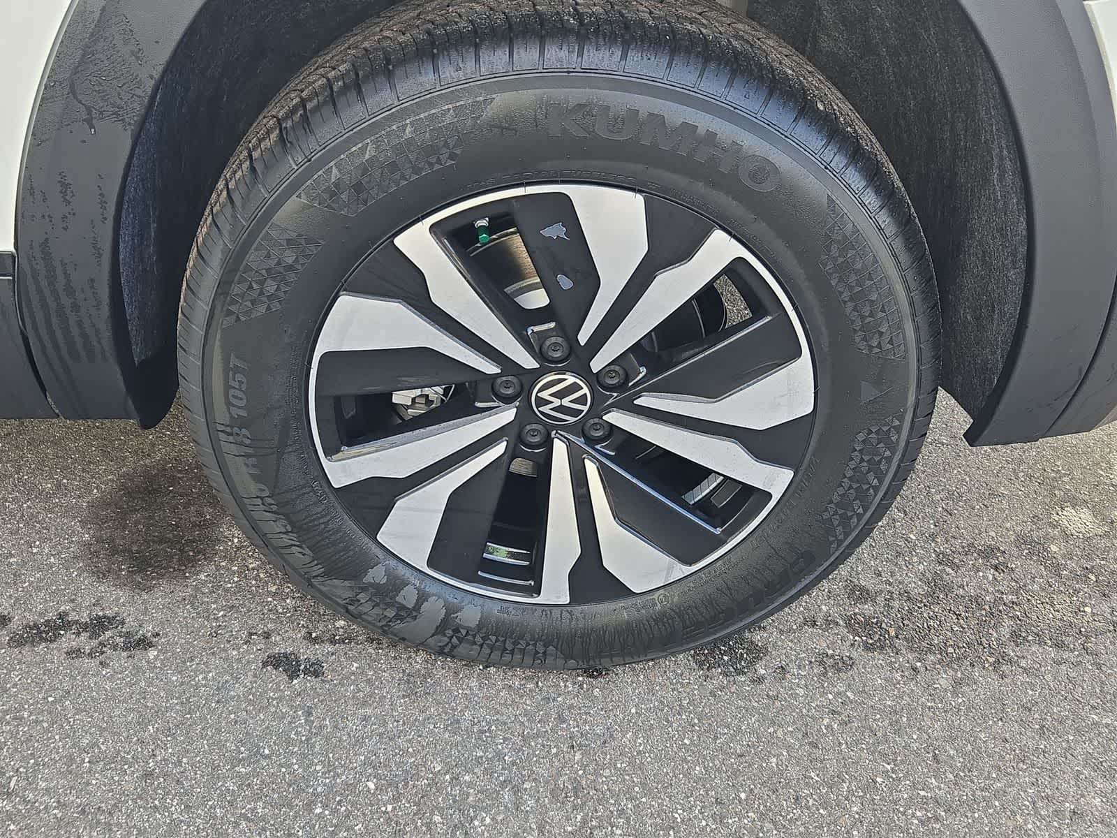 Thumbnail: 2026 Volkswagen Atlas - 21