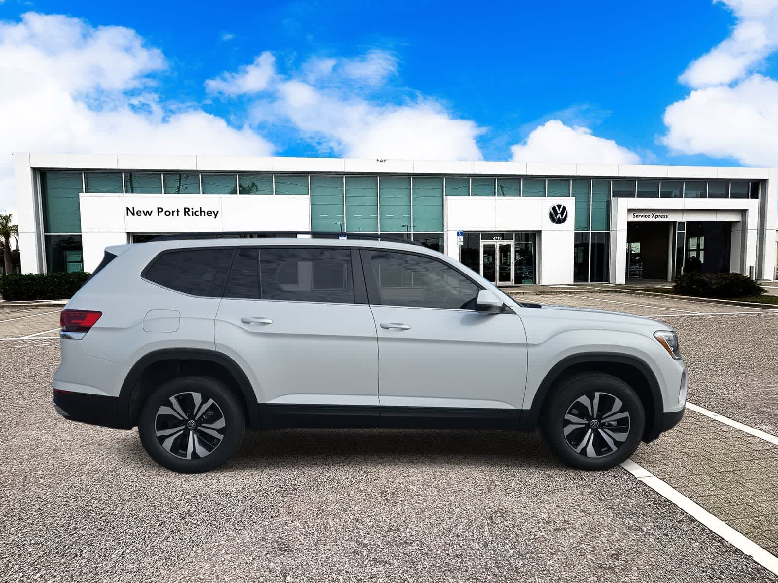 Thumbnail: 2026 Volkswagen Atlas - 9