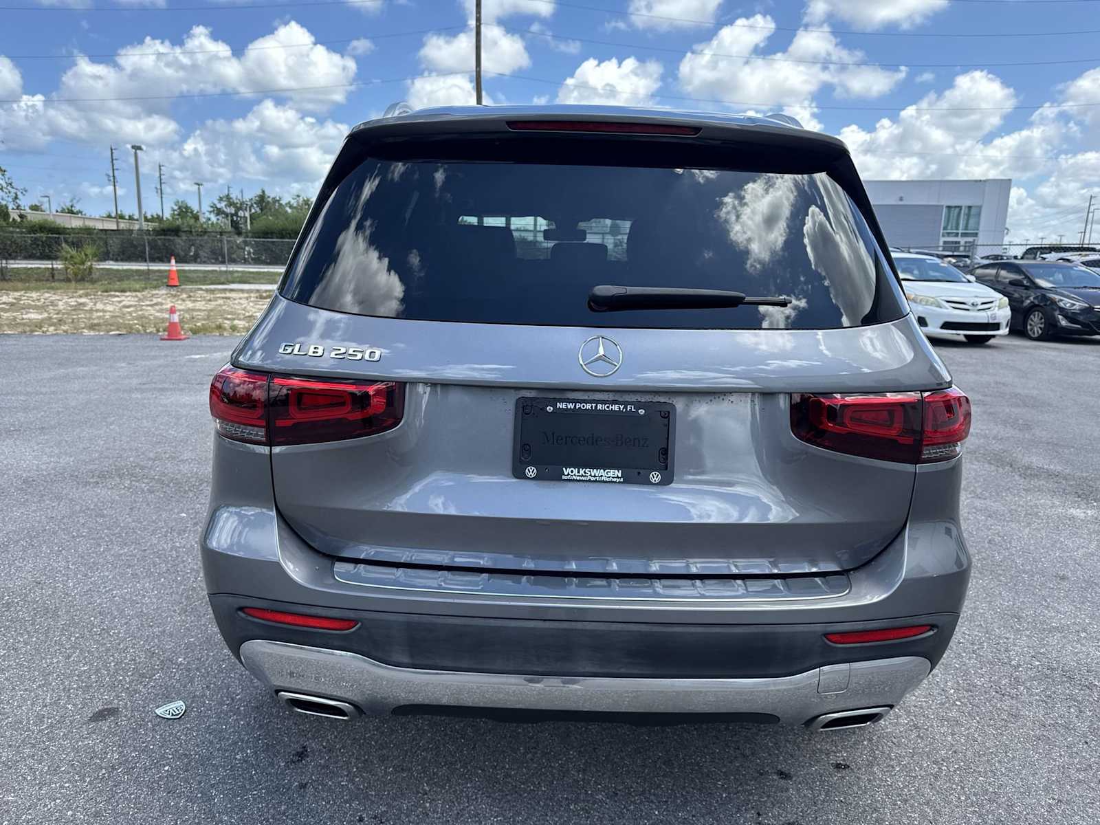 Thumbnail: 2022 Mercedes-Benz GLB - 6