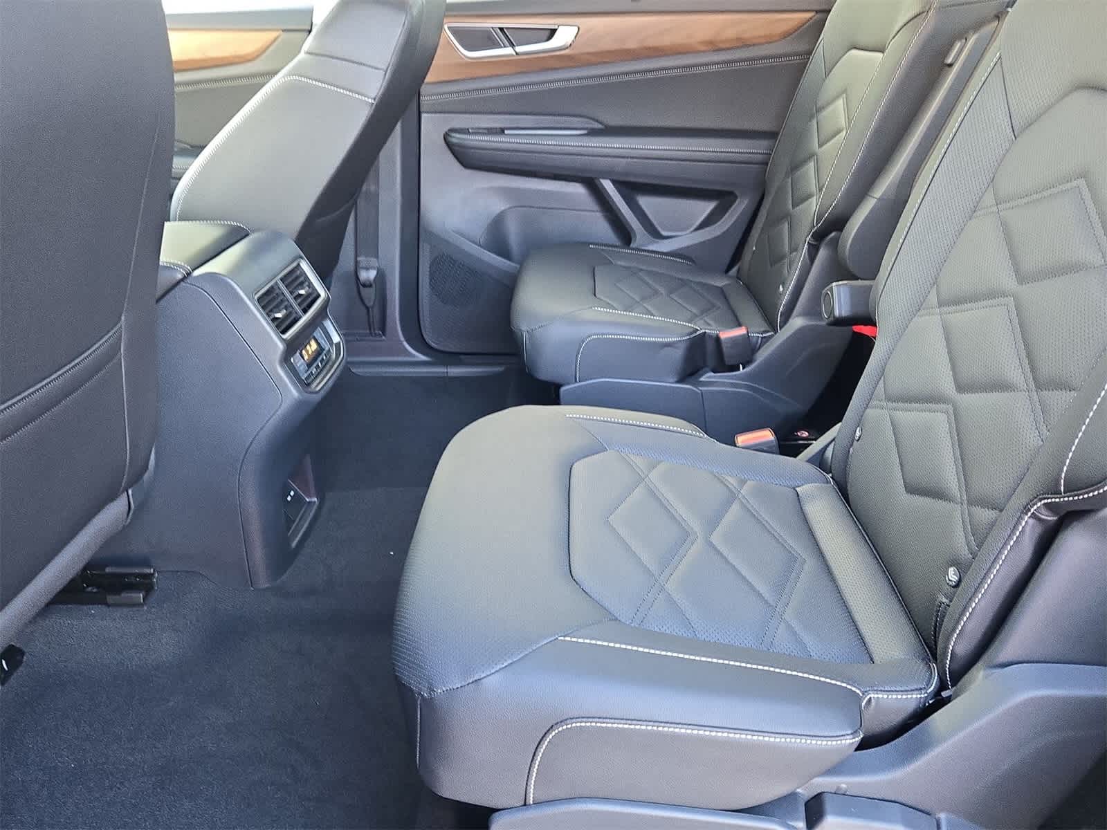 Thumbnail: 2026 Volkswagen Atlas - 18