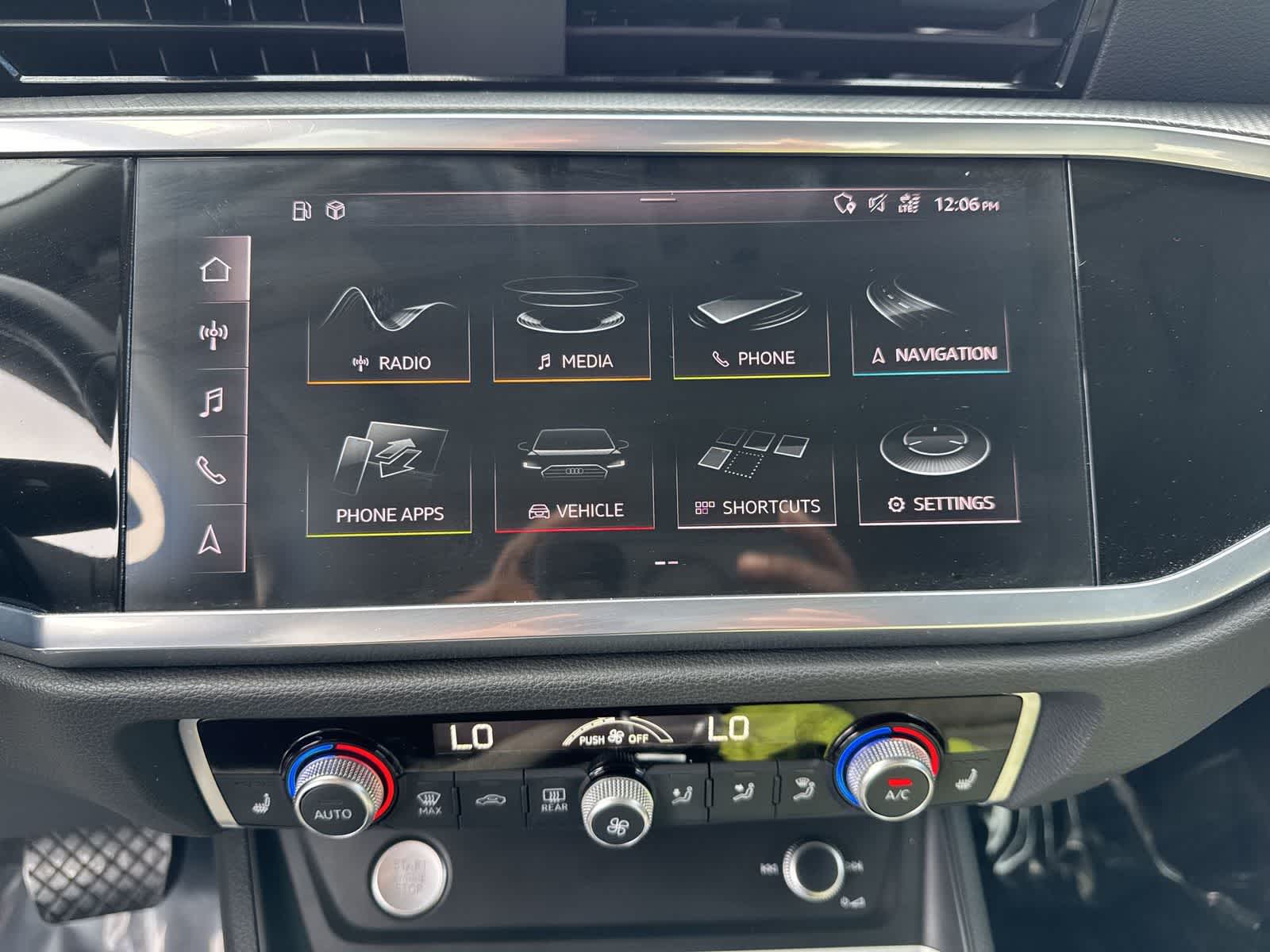 Thumbnail: 2020 Audi Q3 - 25