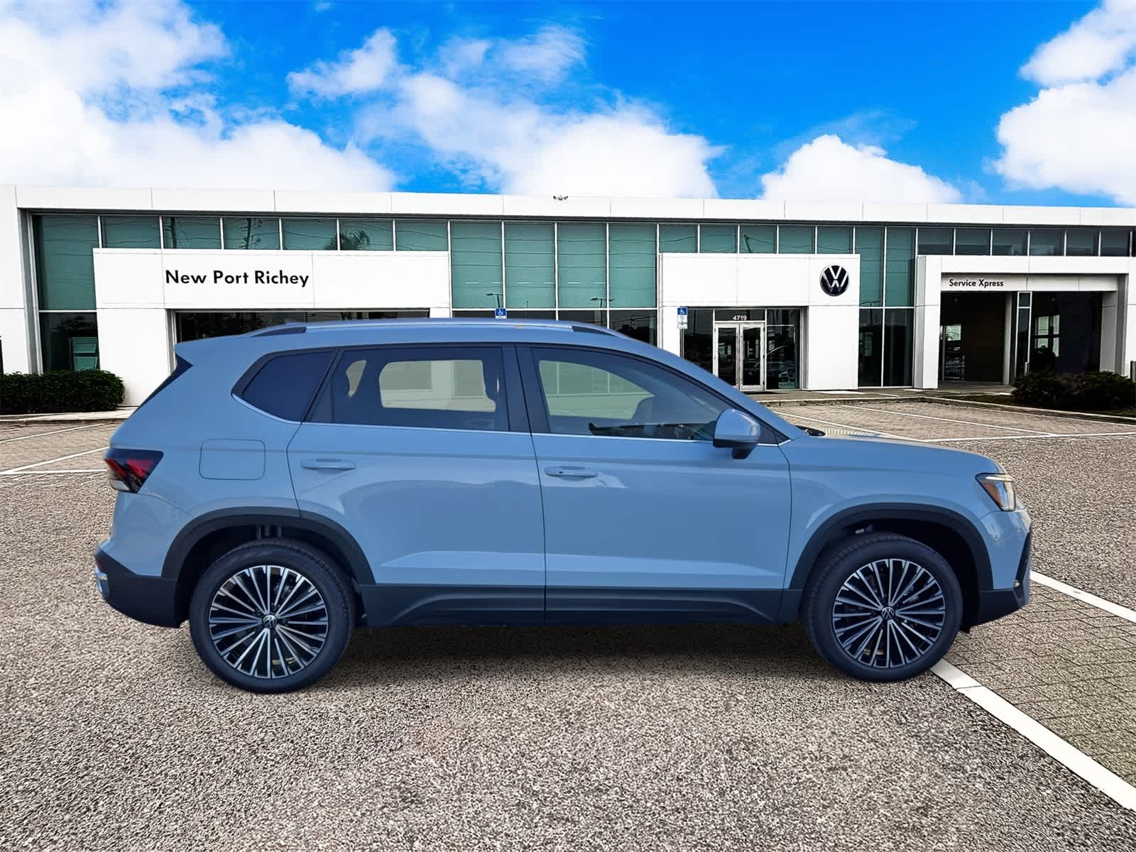 Thumbnail: 2025 Volkswagen Taos - 9