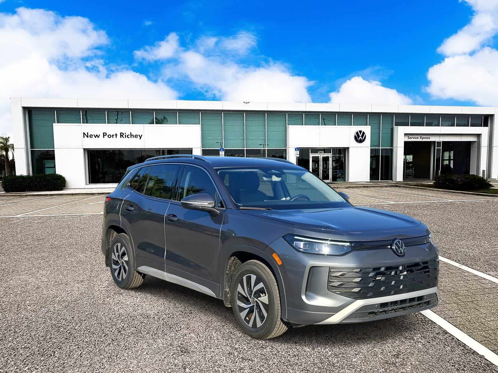 Thumbnail: 2025 Volkswagen Tiguan - 2