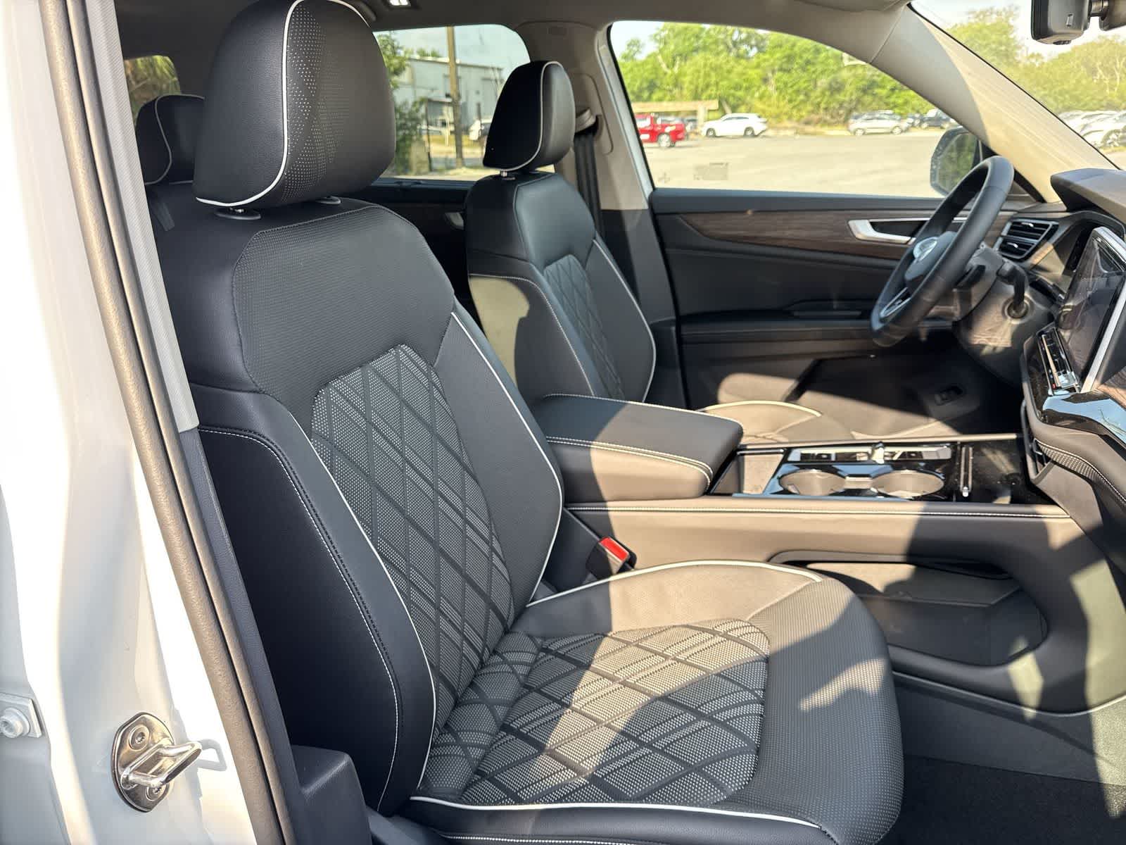 Thumbnail: 2026 Volkswagen Atlas - 21