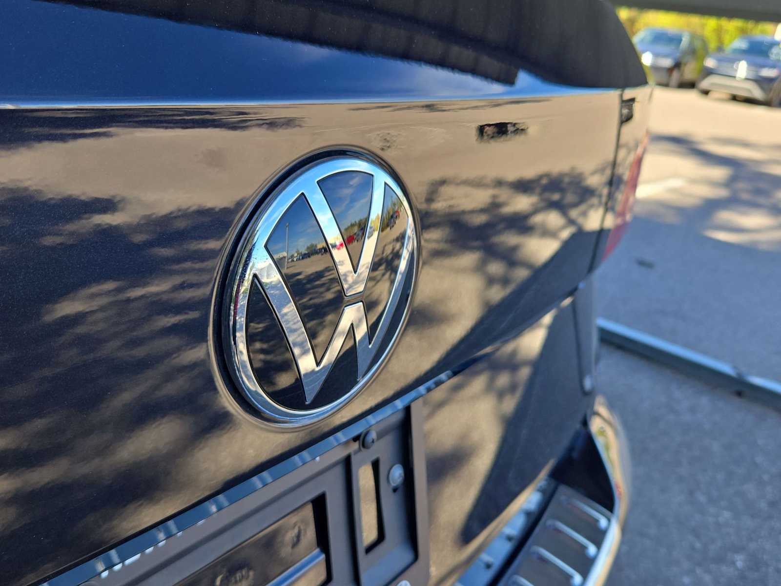 Thumbnail: 2023 Volkswagen Taos - 11