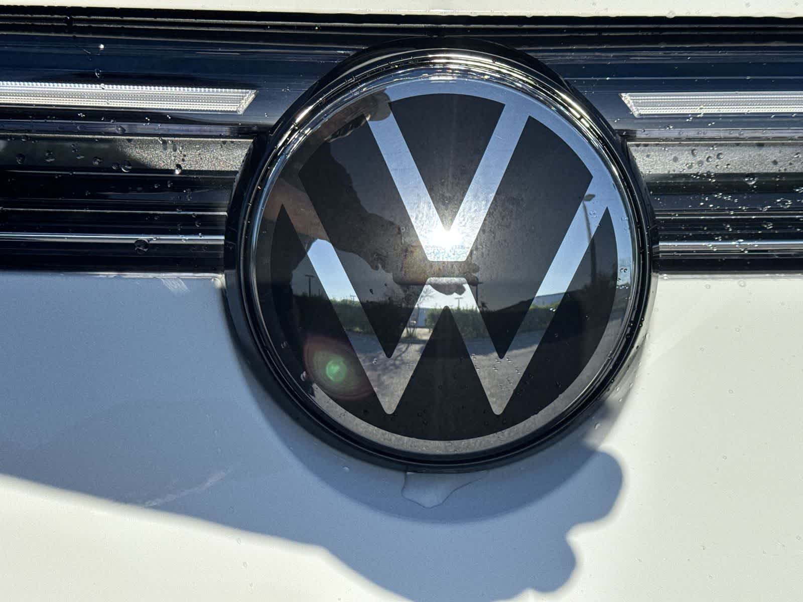 Thumbnail: 2026 Volkswagen Taos - 10