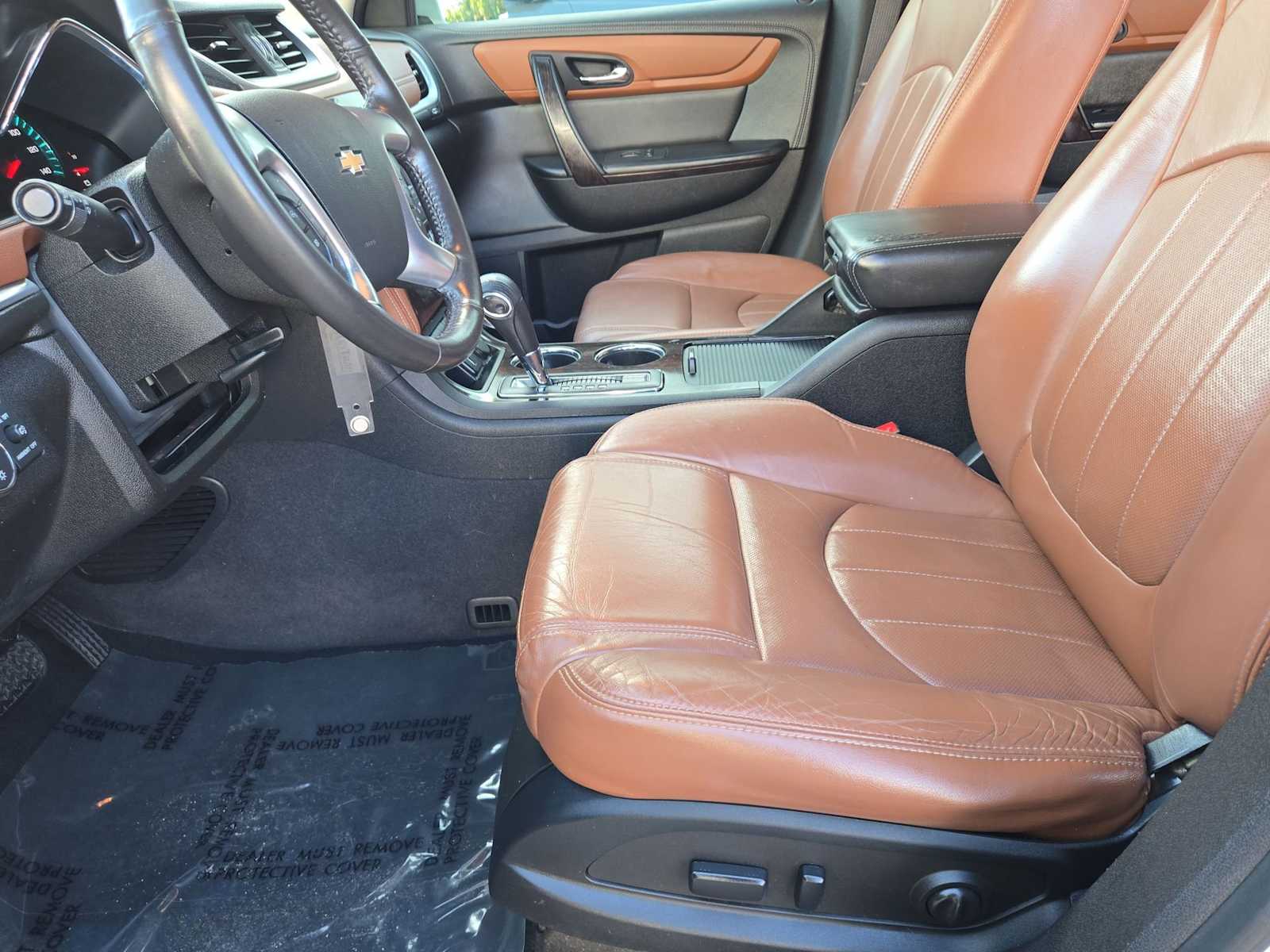 Thumbnail: 2015 Chevrolet Traverse - 17