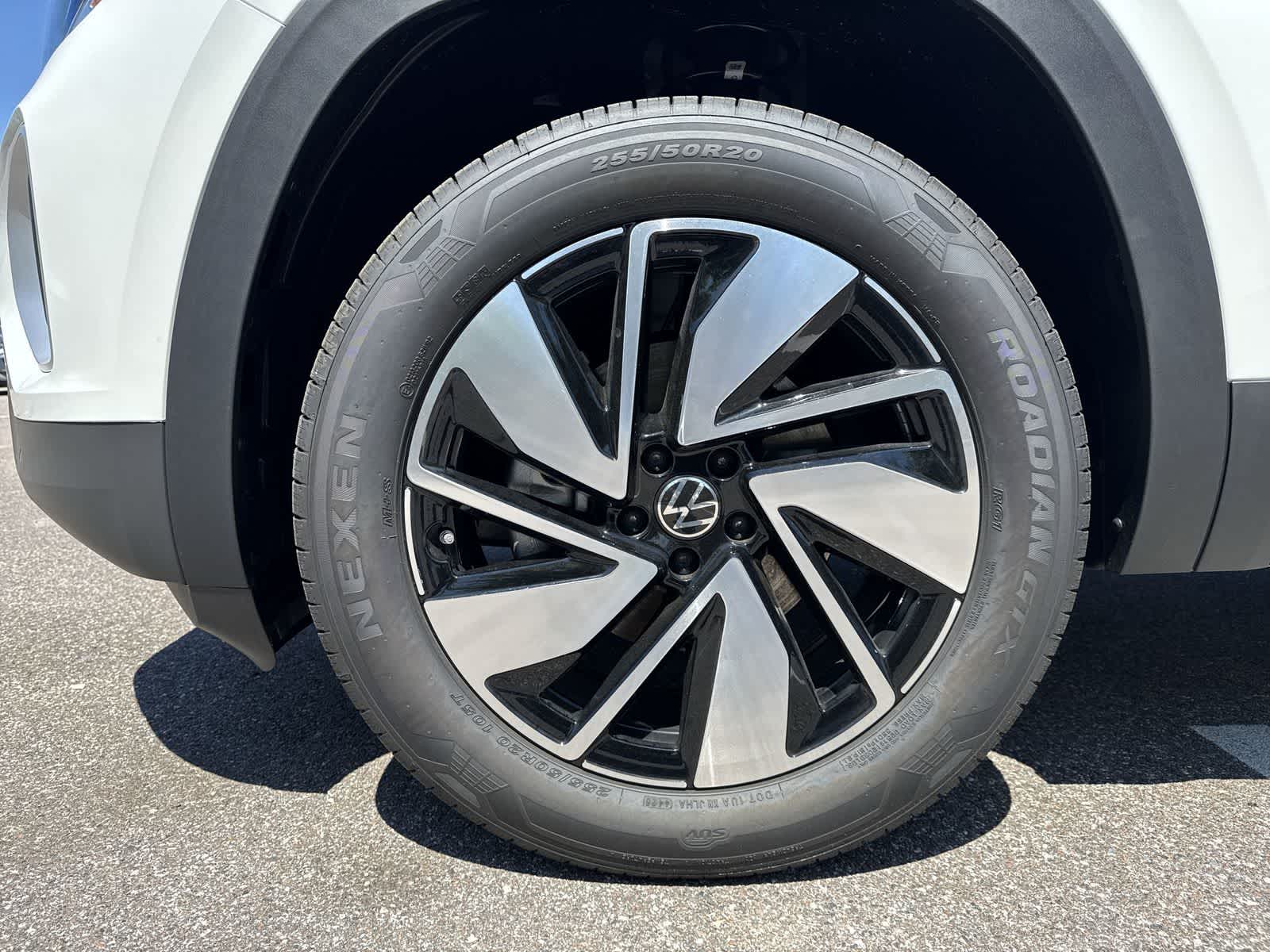 Thumbnail: 2026 Volkswagen Atlas - 11