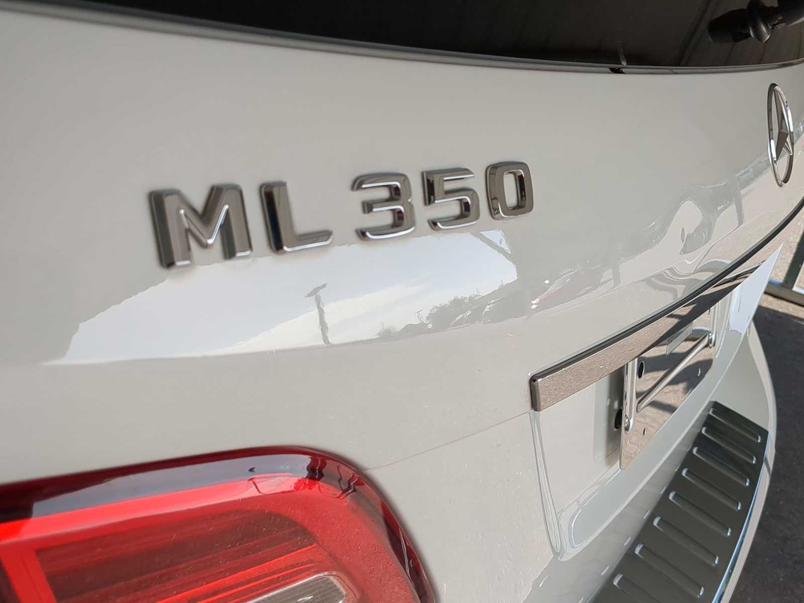Thumbnail: 2015 Mercedes-Benz M-Class - 13