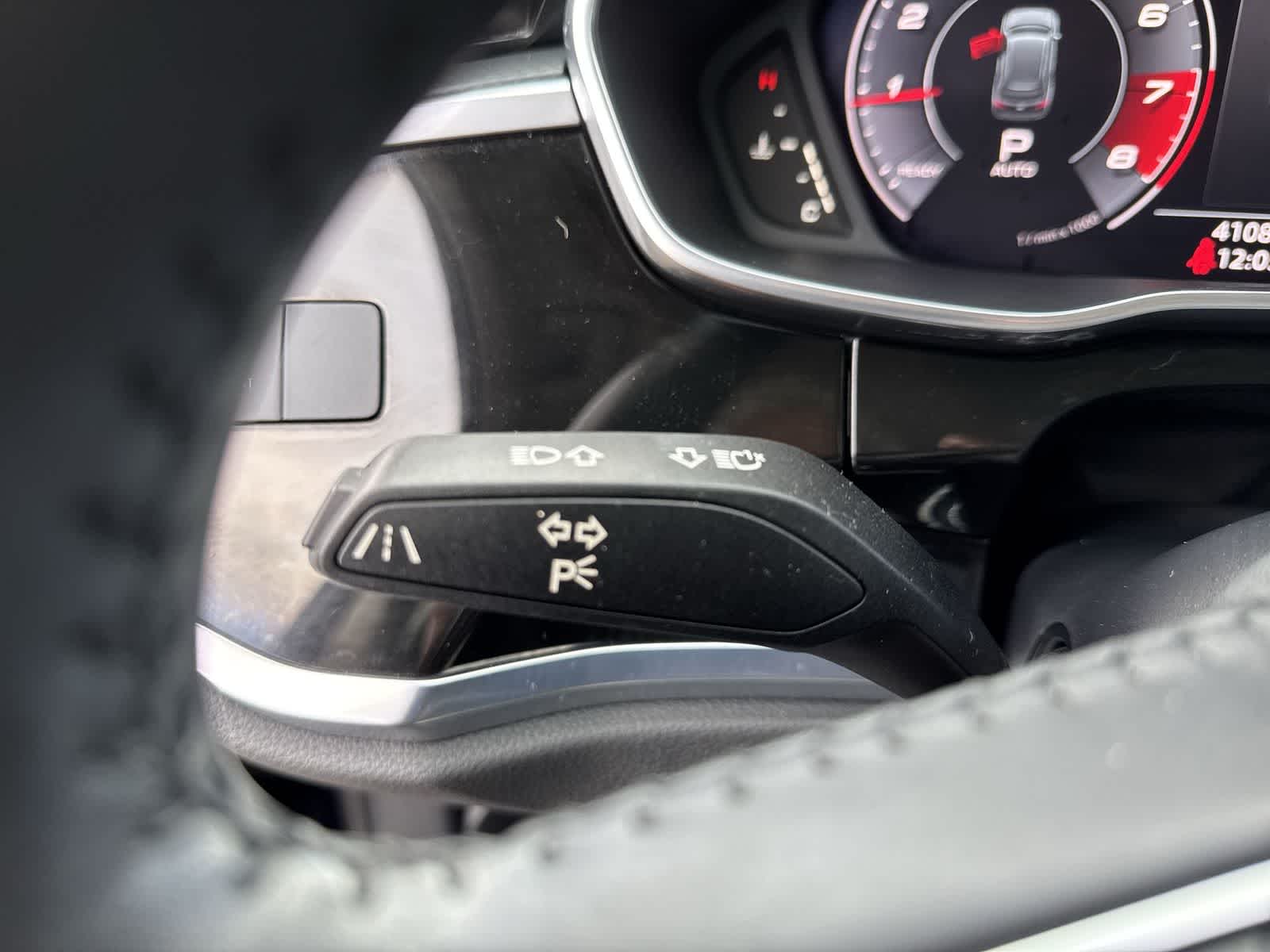 Thumbnail: 2020 Audi Q3 - 24