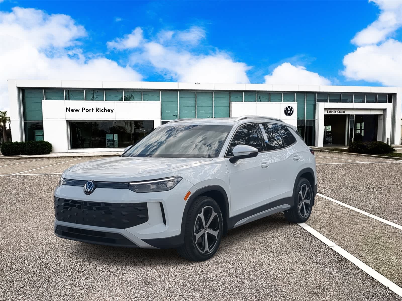 Thumbnail: 2025 Volkswagen Tiguan - 4