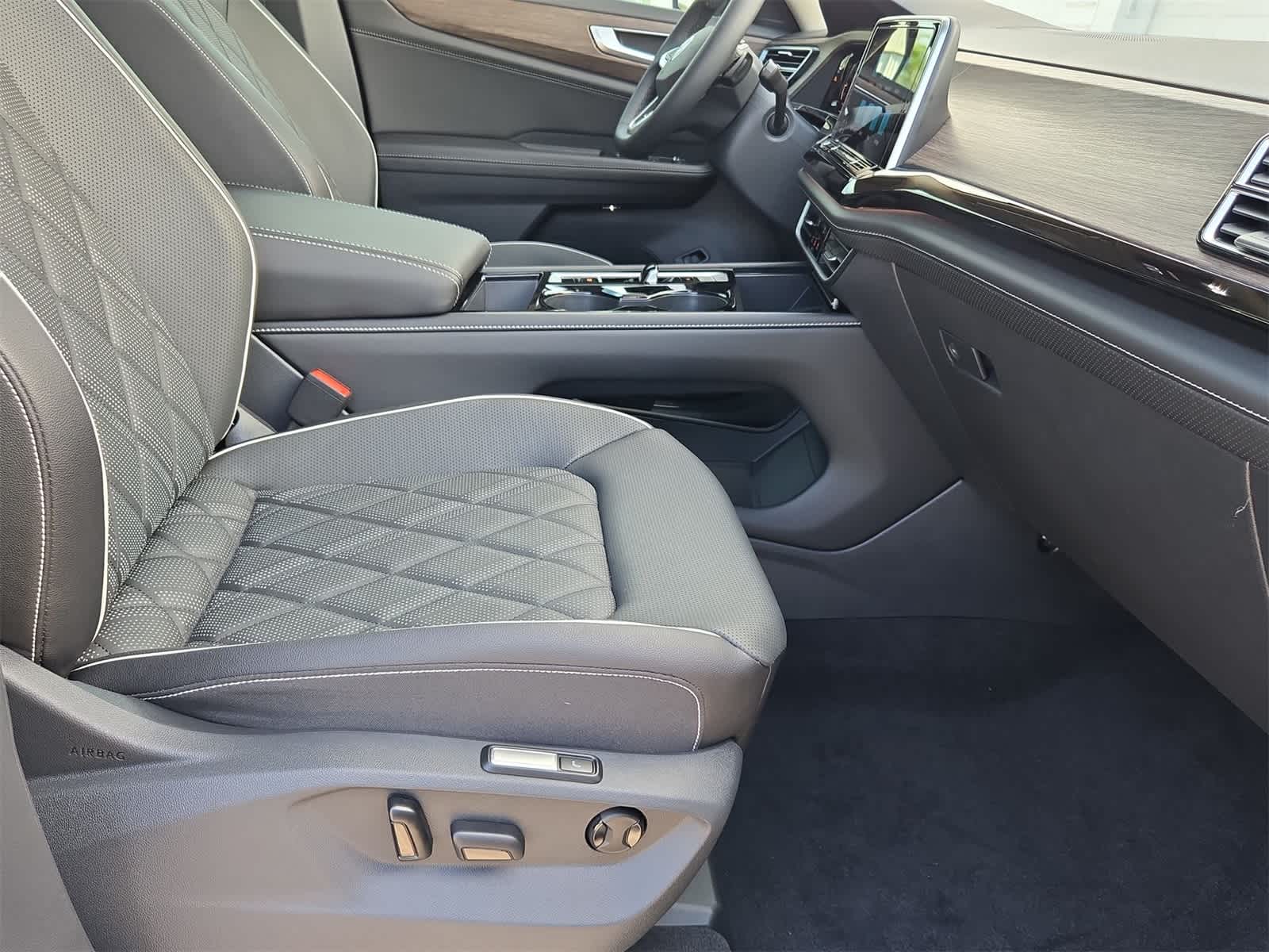 Thumbnail: 2026 Volkswagen Atlas - 23