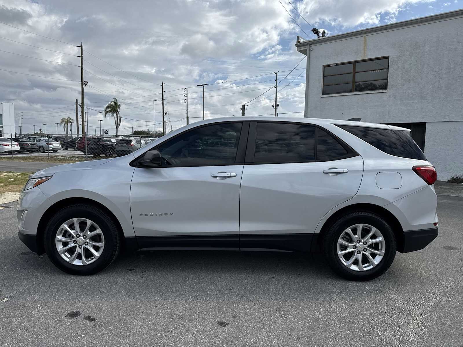 Thumbnail: 2020 Chevrolet Equinox - 3