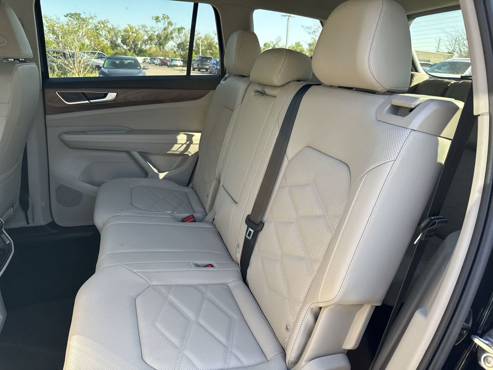 Thumbnail: 2026 Volkswagen Atlas - 18