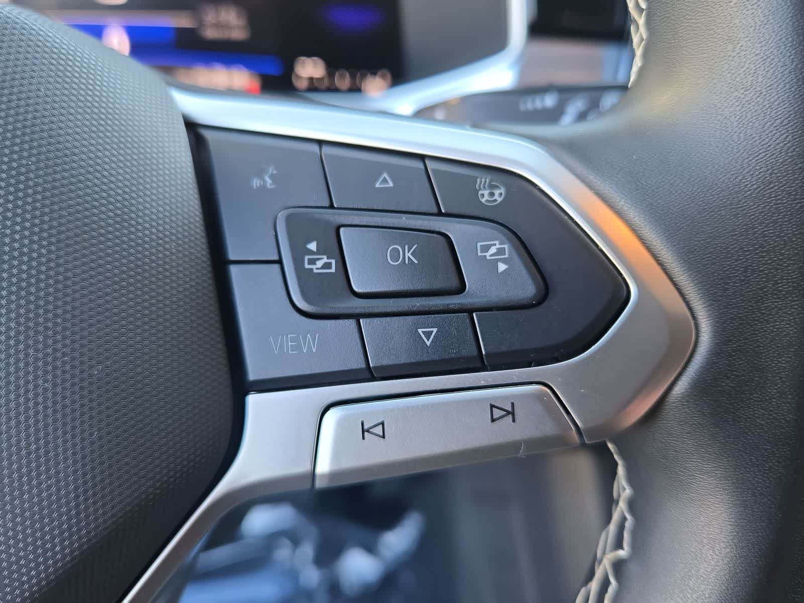 Thumbnail: 2025 Volkswagen Taos - 24