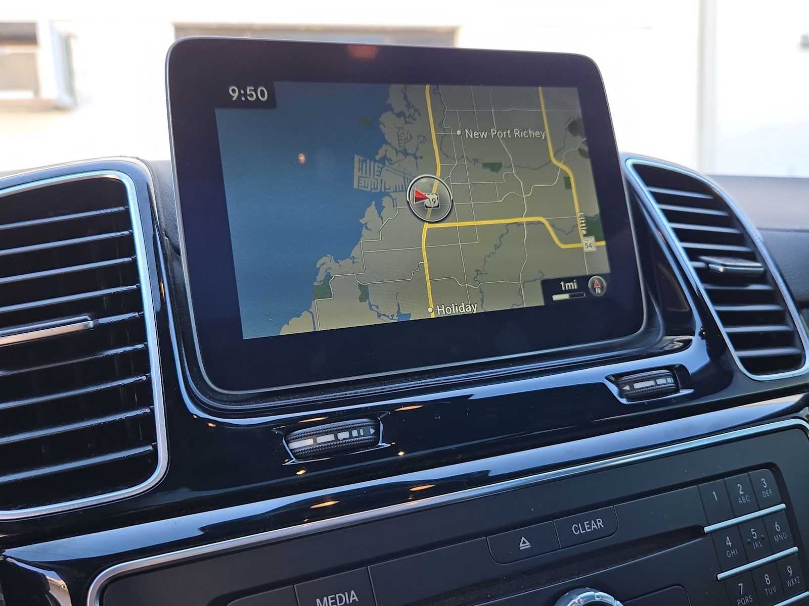 Thumbnail: 2018 Mercedes-Benz GLE - 29