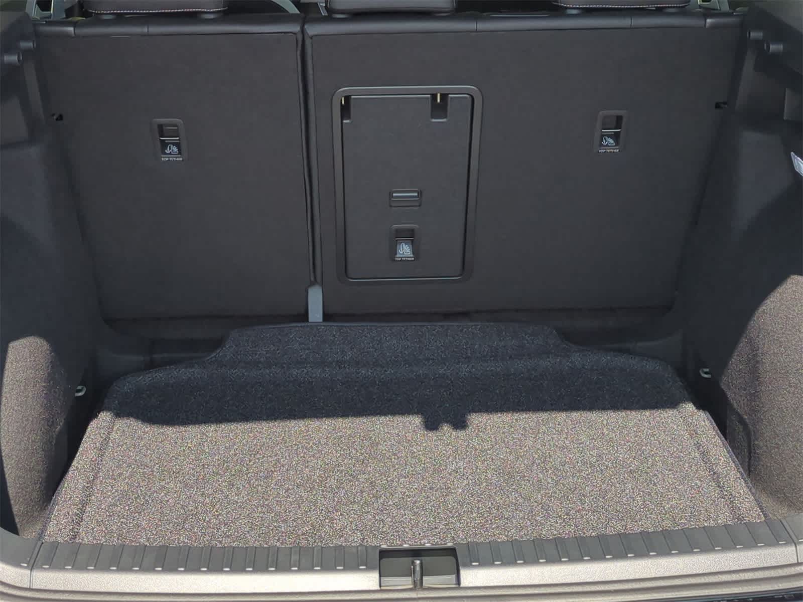 Thumbnail: 2025 Volkswagen Taos - 34