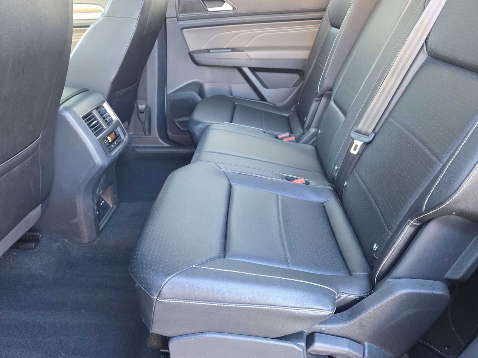 Thumbnail: 2023 Volkswagen Atlas - 19