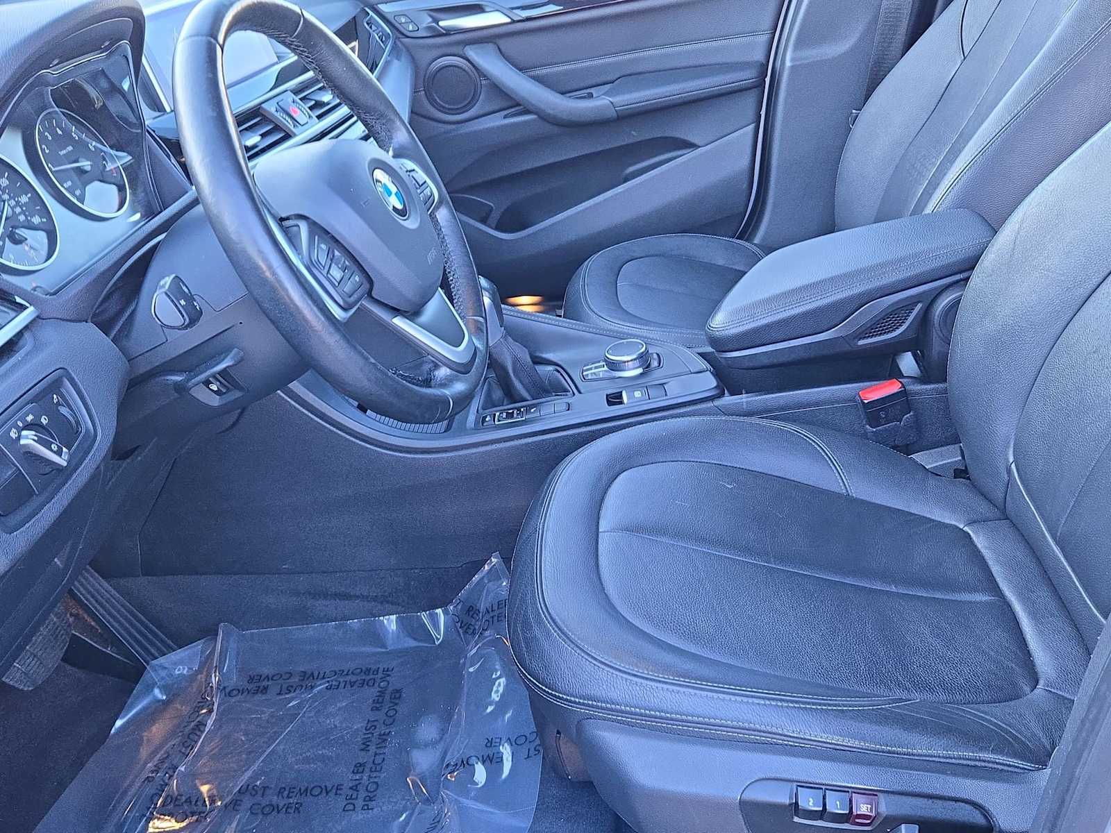 Thumbnail: 2017 BMW X1 - 24