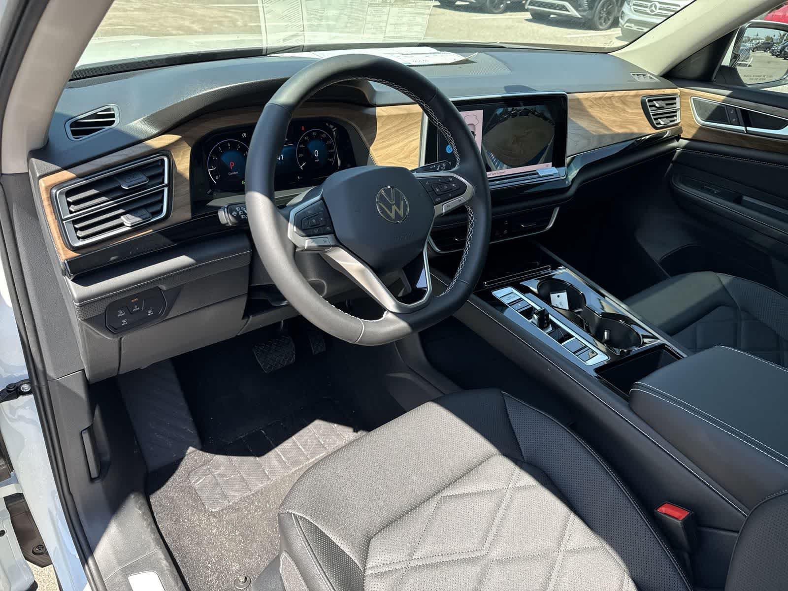 Thumbnail: 2026 Volkswagen Atlas - 10