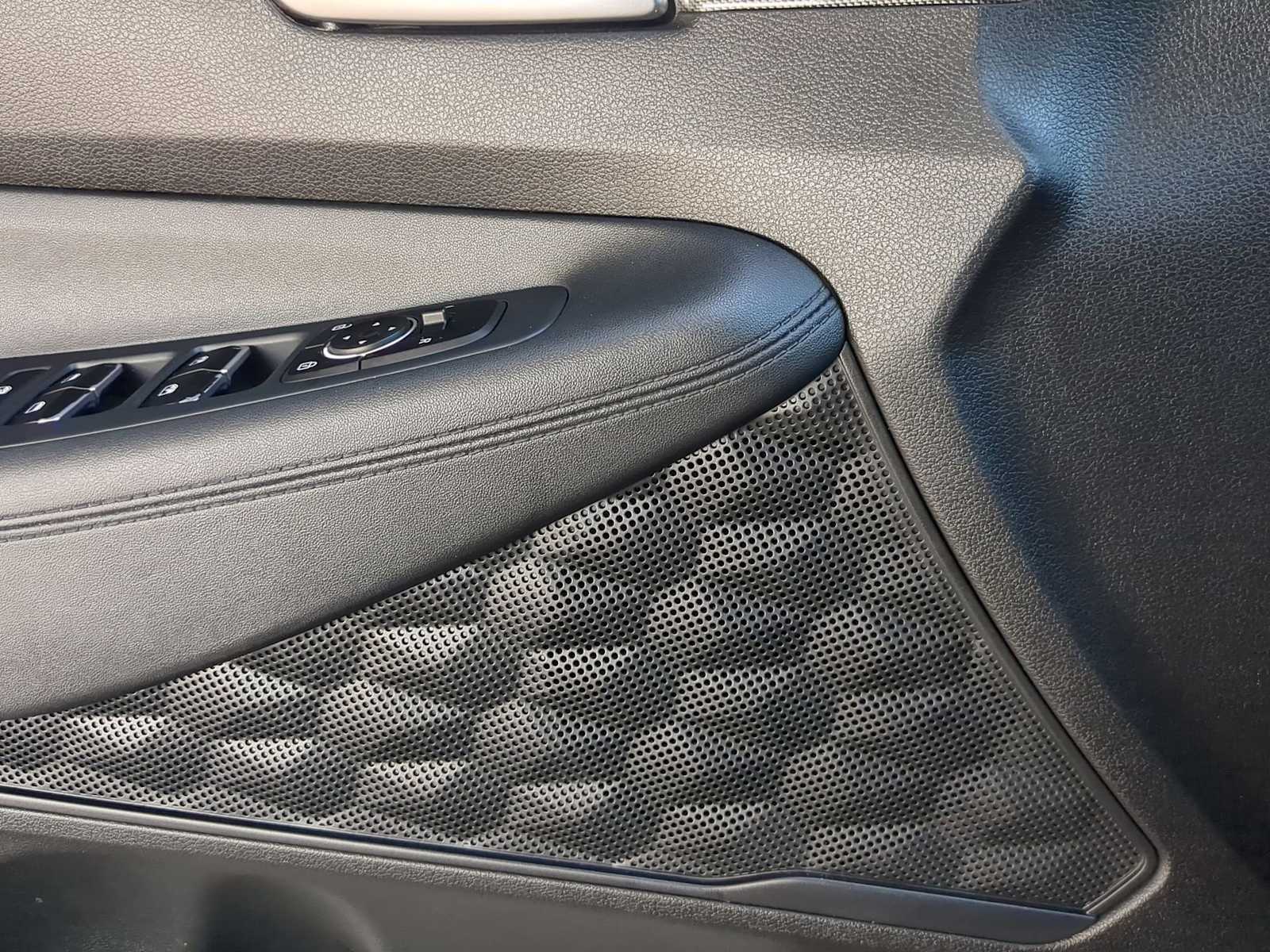 Thumbnail: 2021 Hyundai Santa Fe - 30