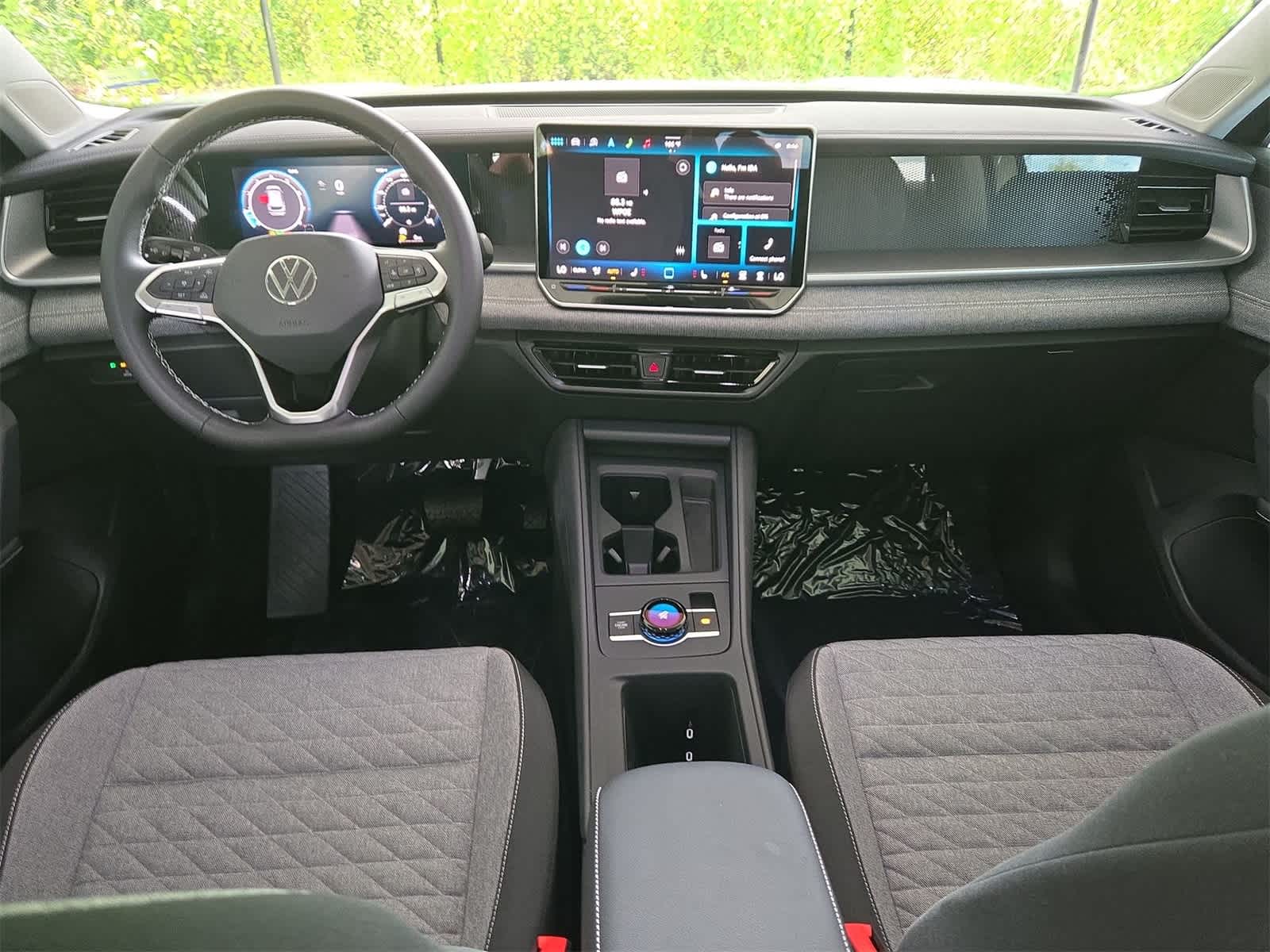 Thumbnail: 2025 Volkswagen Tiguan - 16