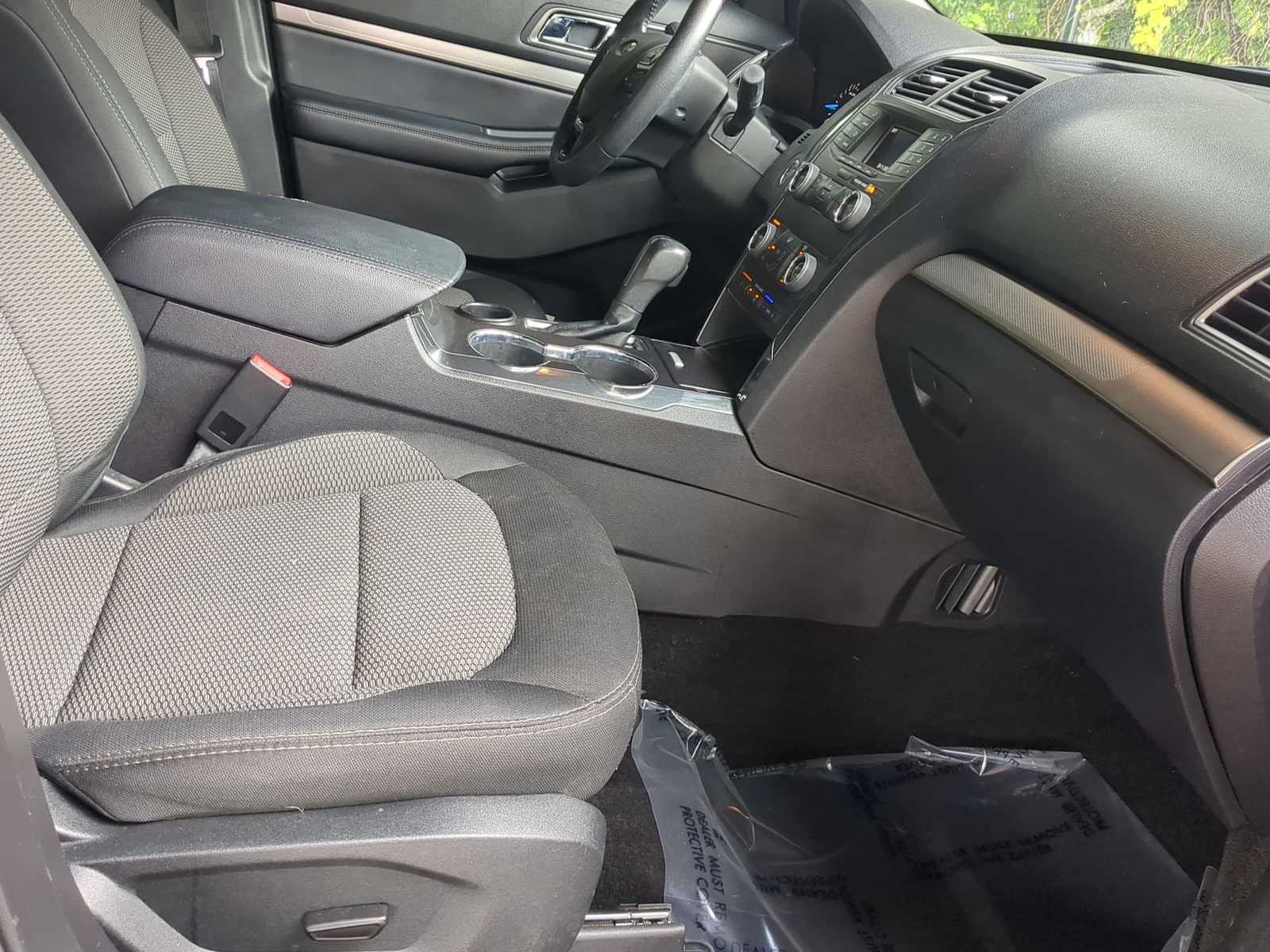 Thumbnail: 2019 Ford Explorer - 20